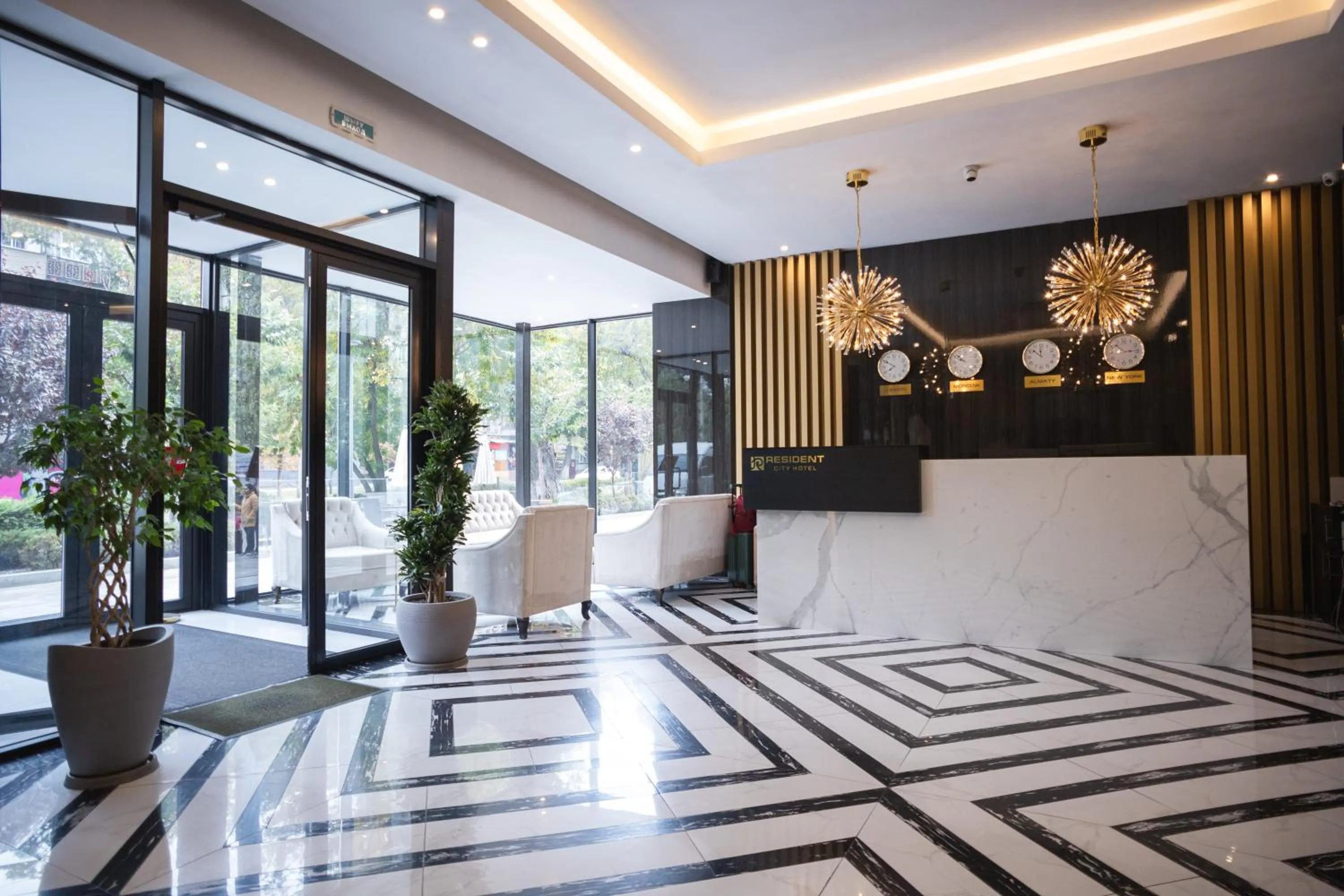 Lobby or reception in Resident City Hotel