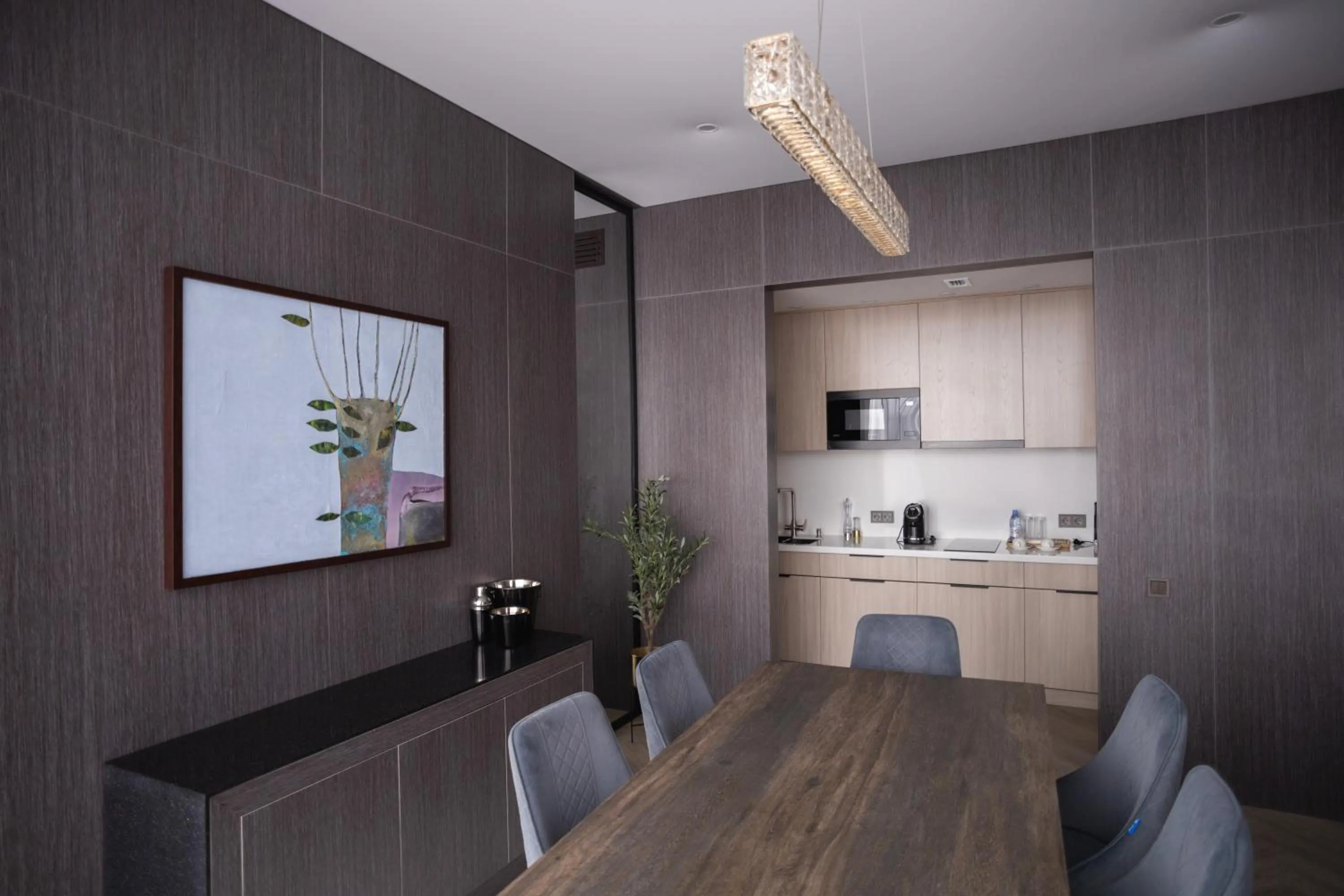 Dining area in Resident City Hotel