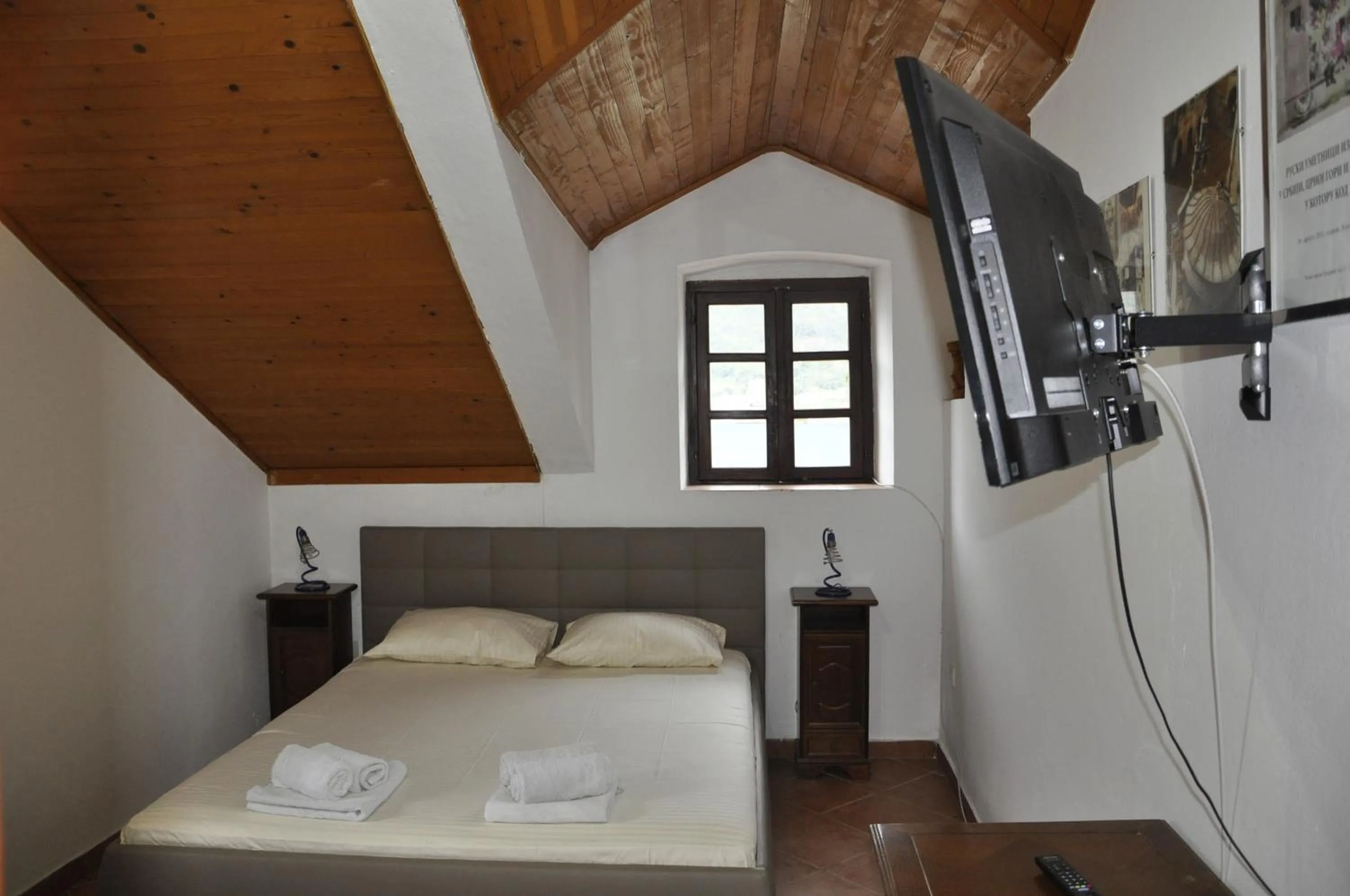 Bed in Apartments Vujošević