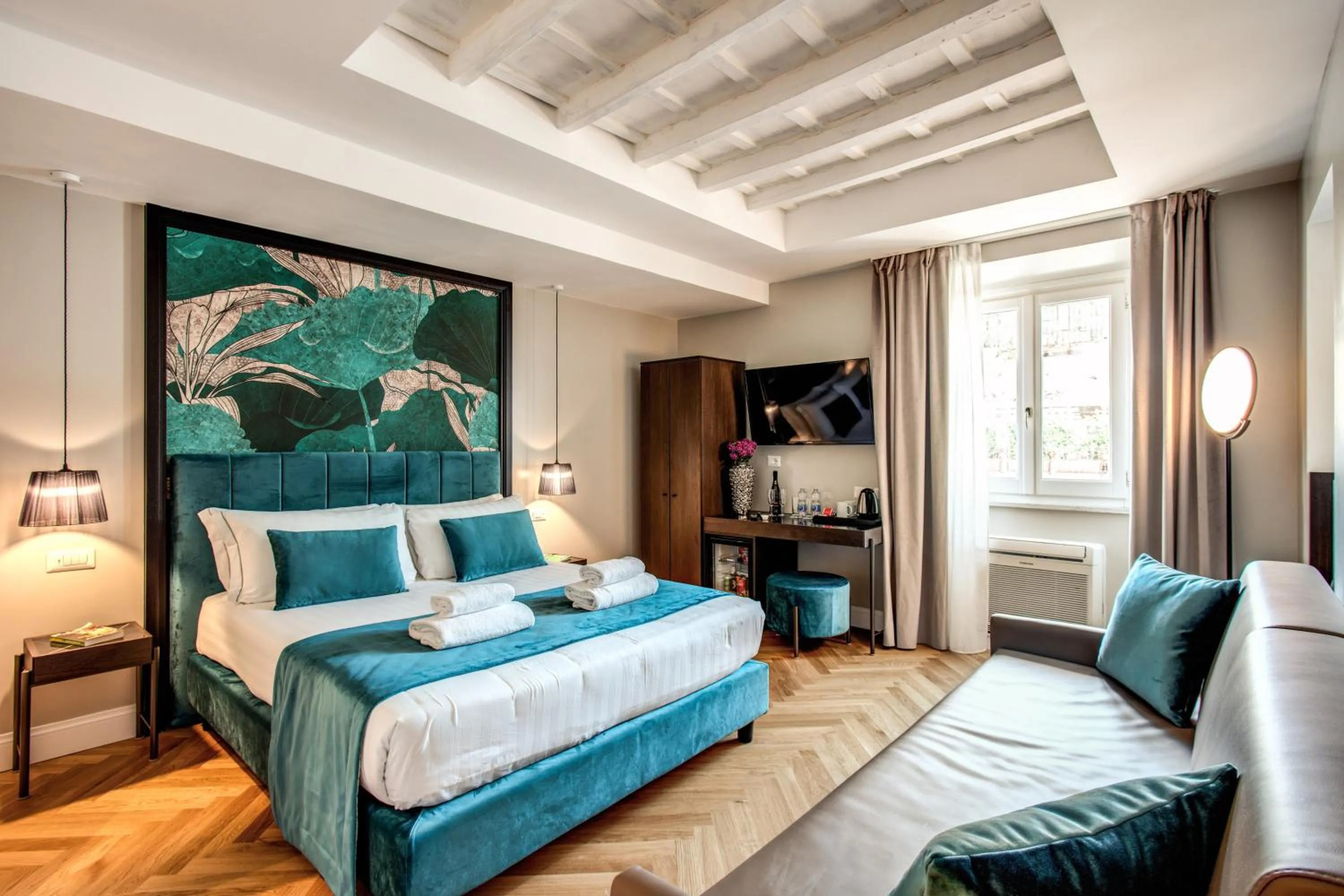 Bed in Hotel 55 Fifty-Five - Maison d'Art Collection