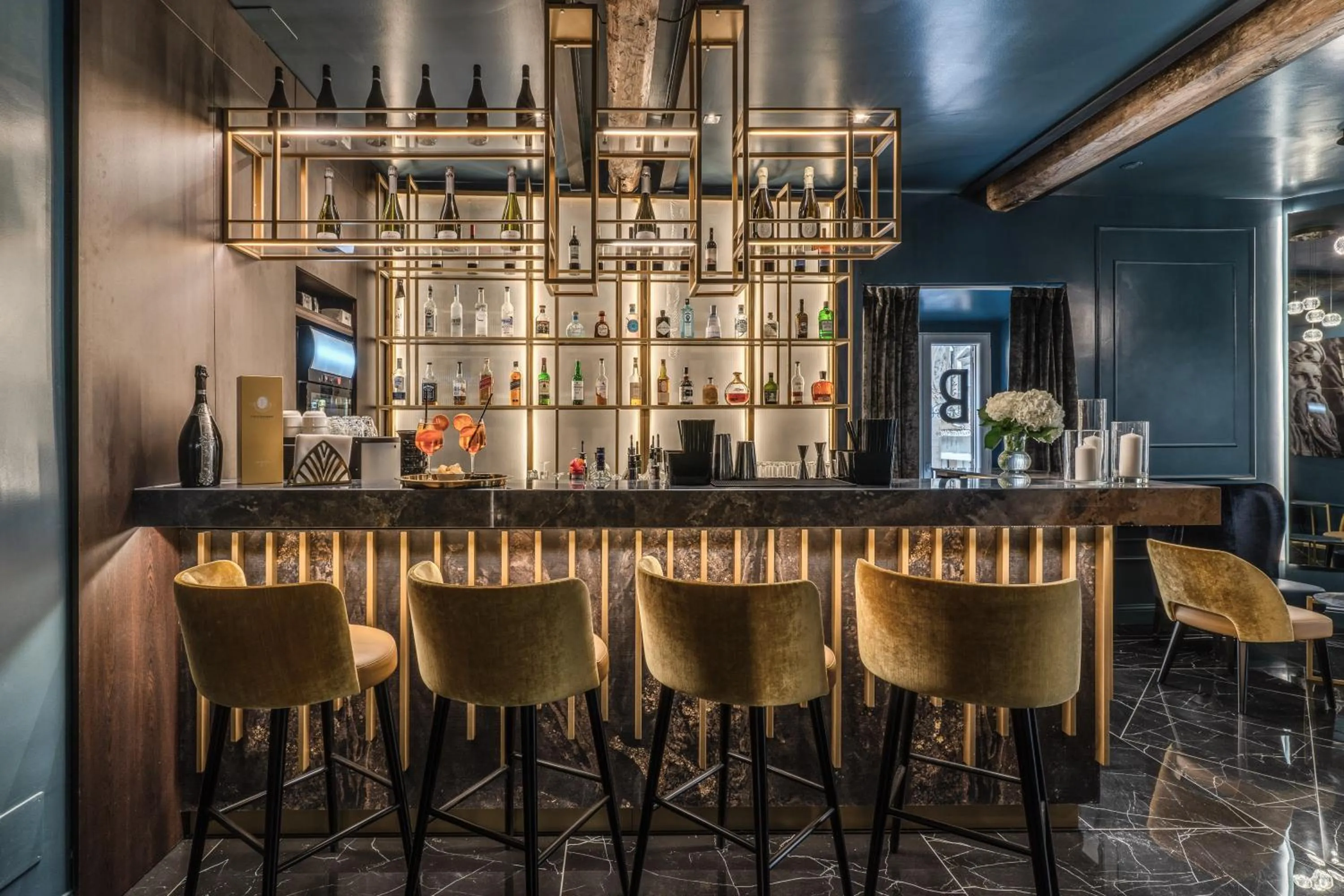 Lounge or bar in Hotel 55 Fifty-Five - Maison d'Art Collection