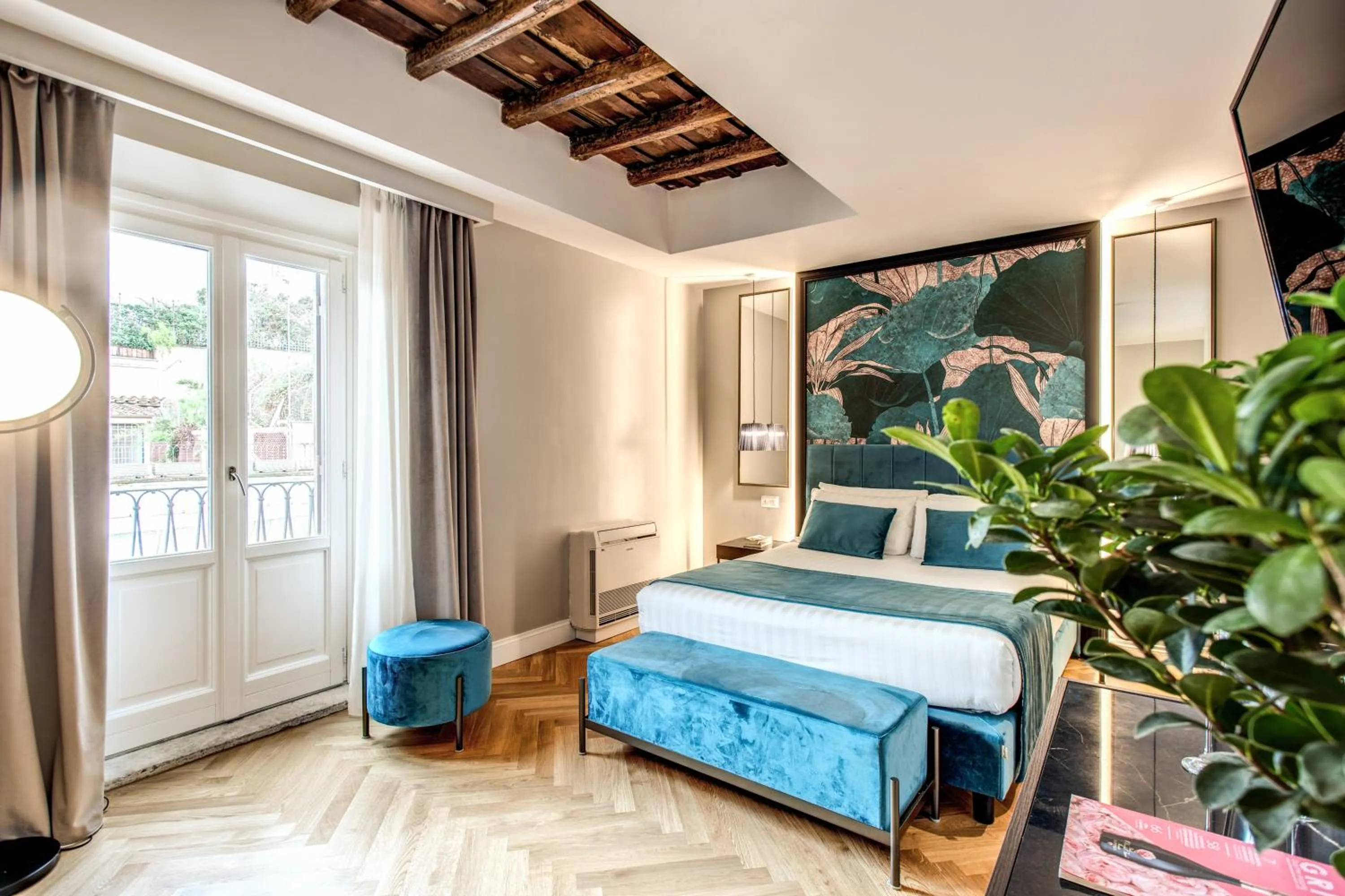 Bed in Hotel 55 Fifty-Five - Maison d'Art Collection