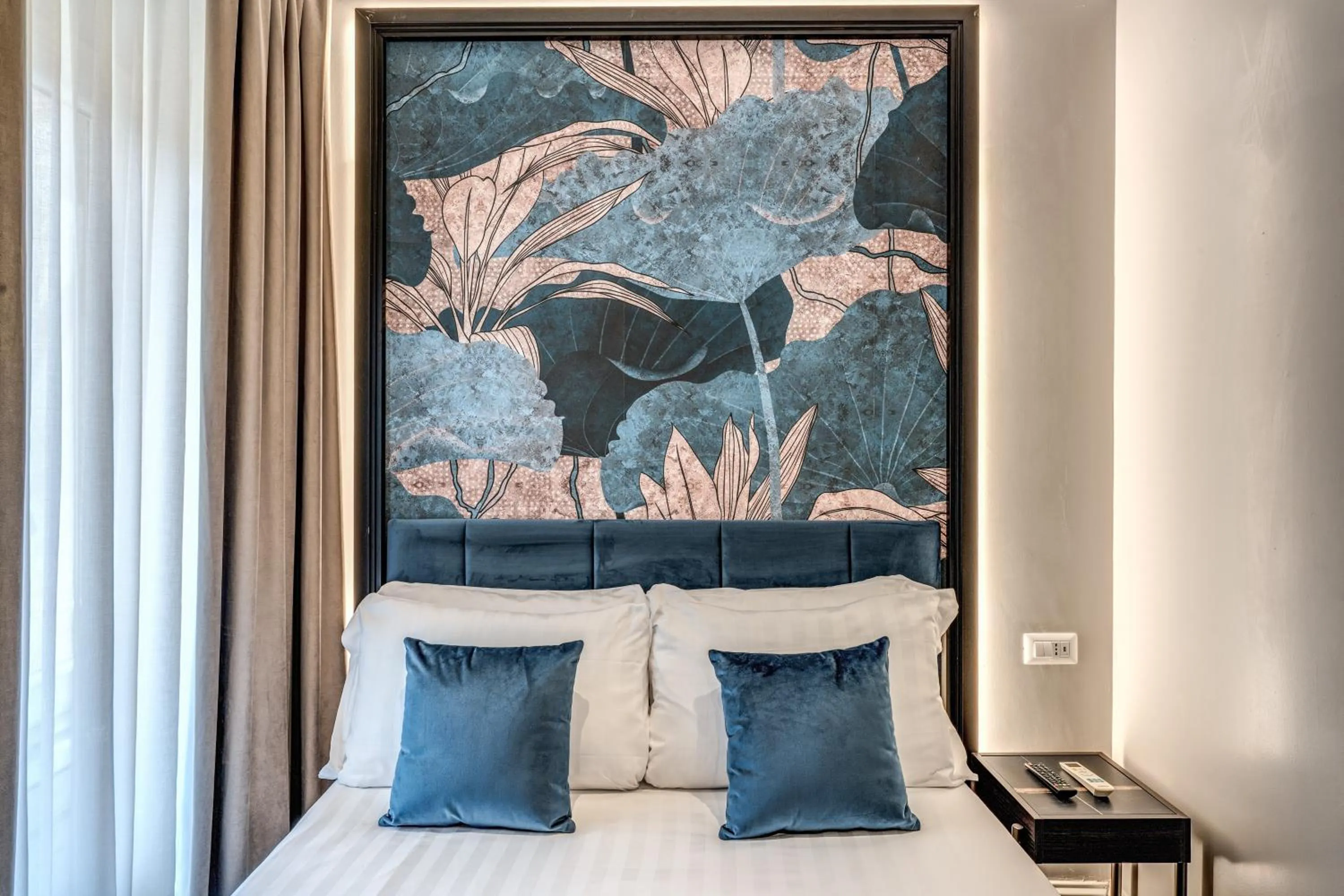 Bed in Hotel 55 Fifty-Five - Maison d'Art Collection