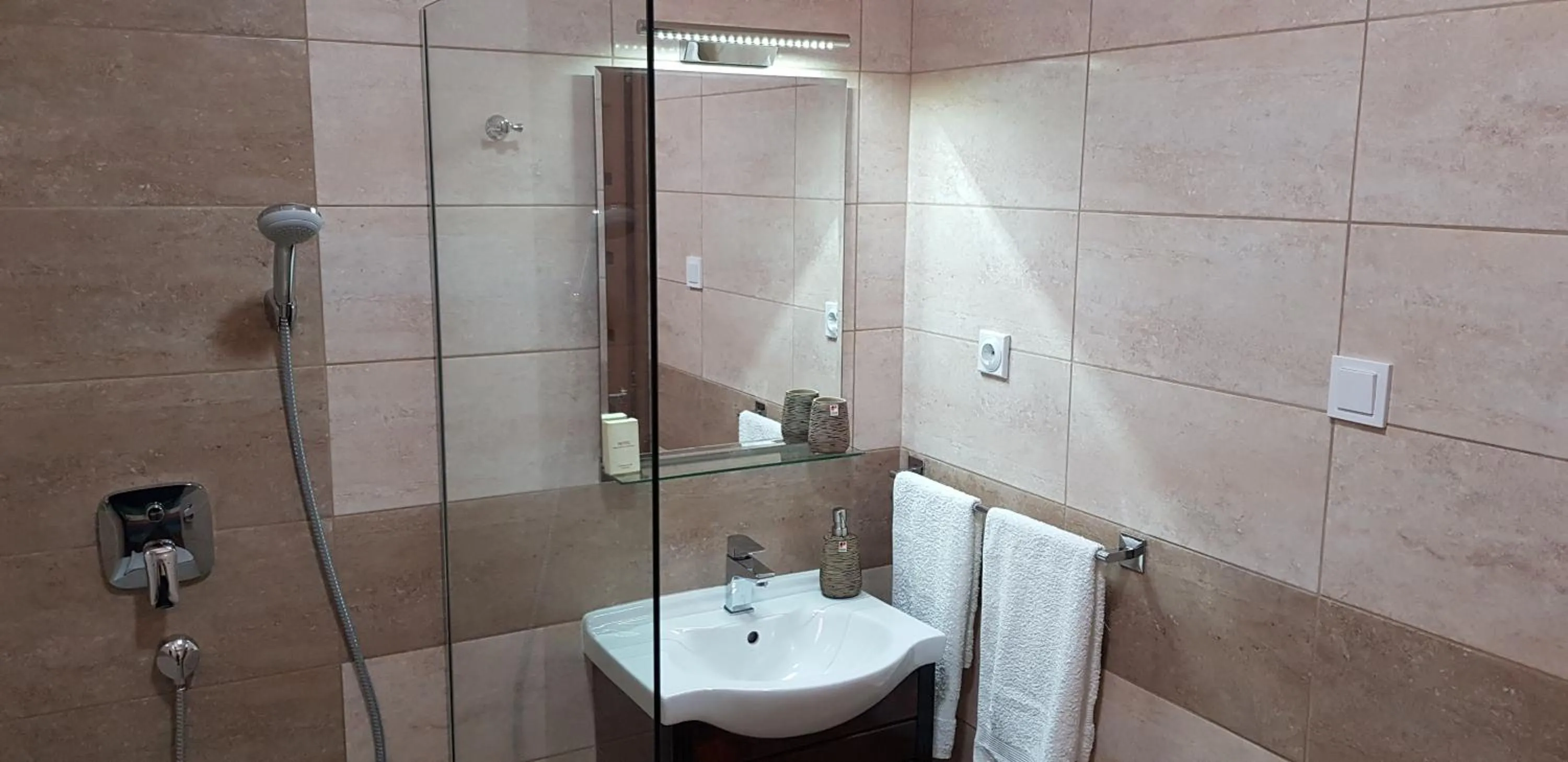 Toilet in Apartments Nancy