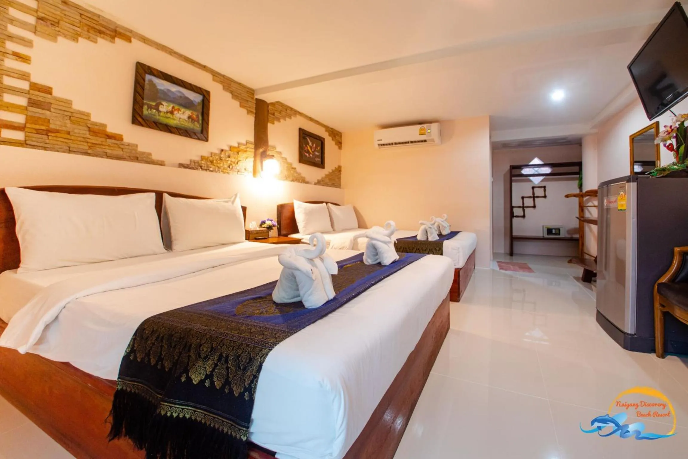 Photo of the whole room, Bed in Naiyang Discovery Beach Resort SHA