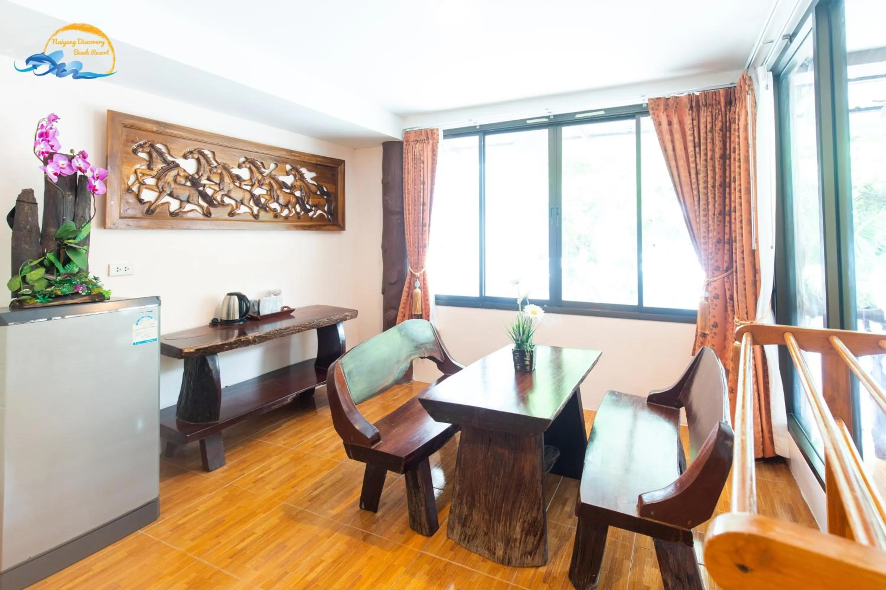 Restaurant/places to eat in Naiyang Discovery Beach Resort SHA