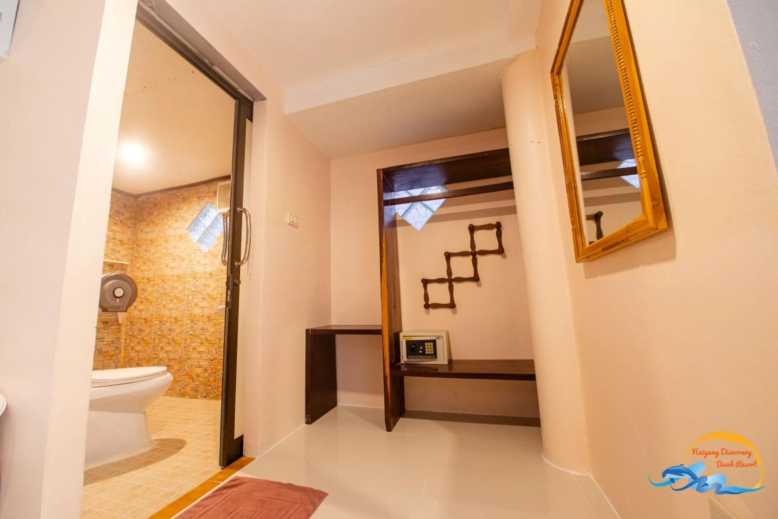 Bathroom, Bed in Naiyang Discovery Beach Resort SHA