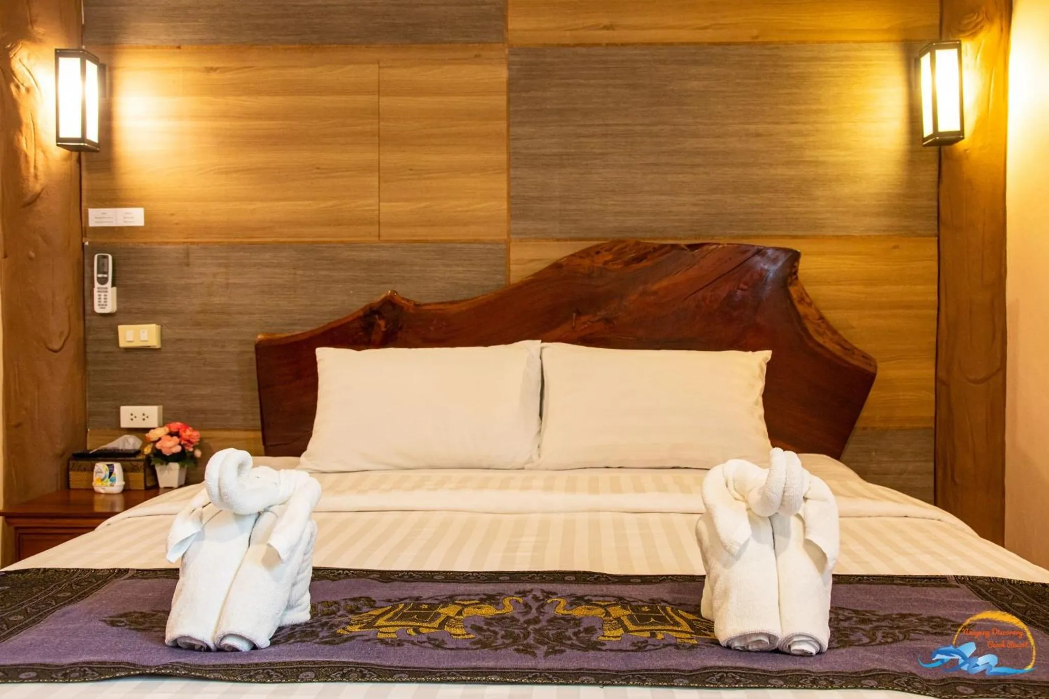 Photo of the whole room, Bed in Naiyang Discovery Beach Resort SHA