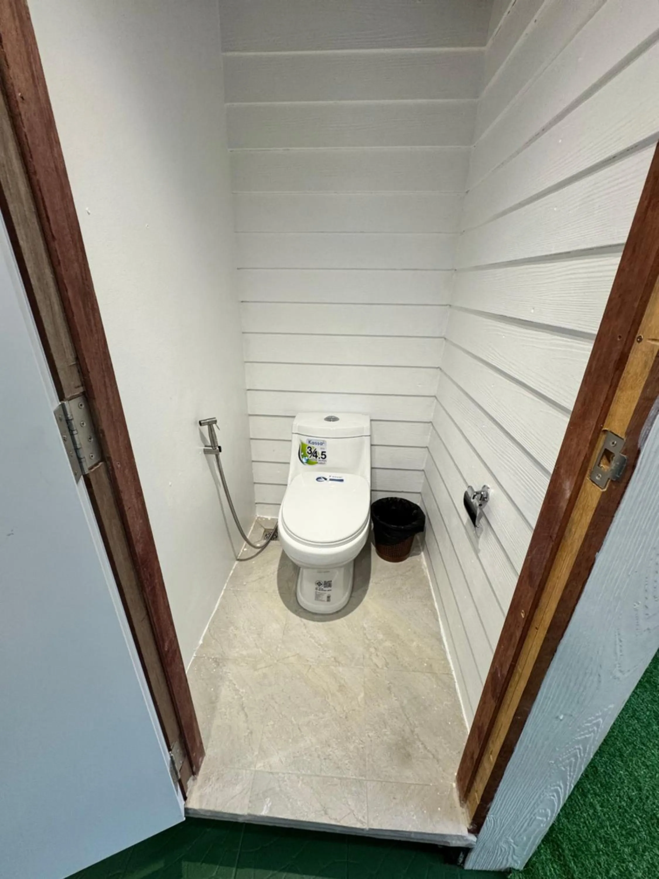 Toilet in Naiyang Discovery Beach Resort SHA