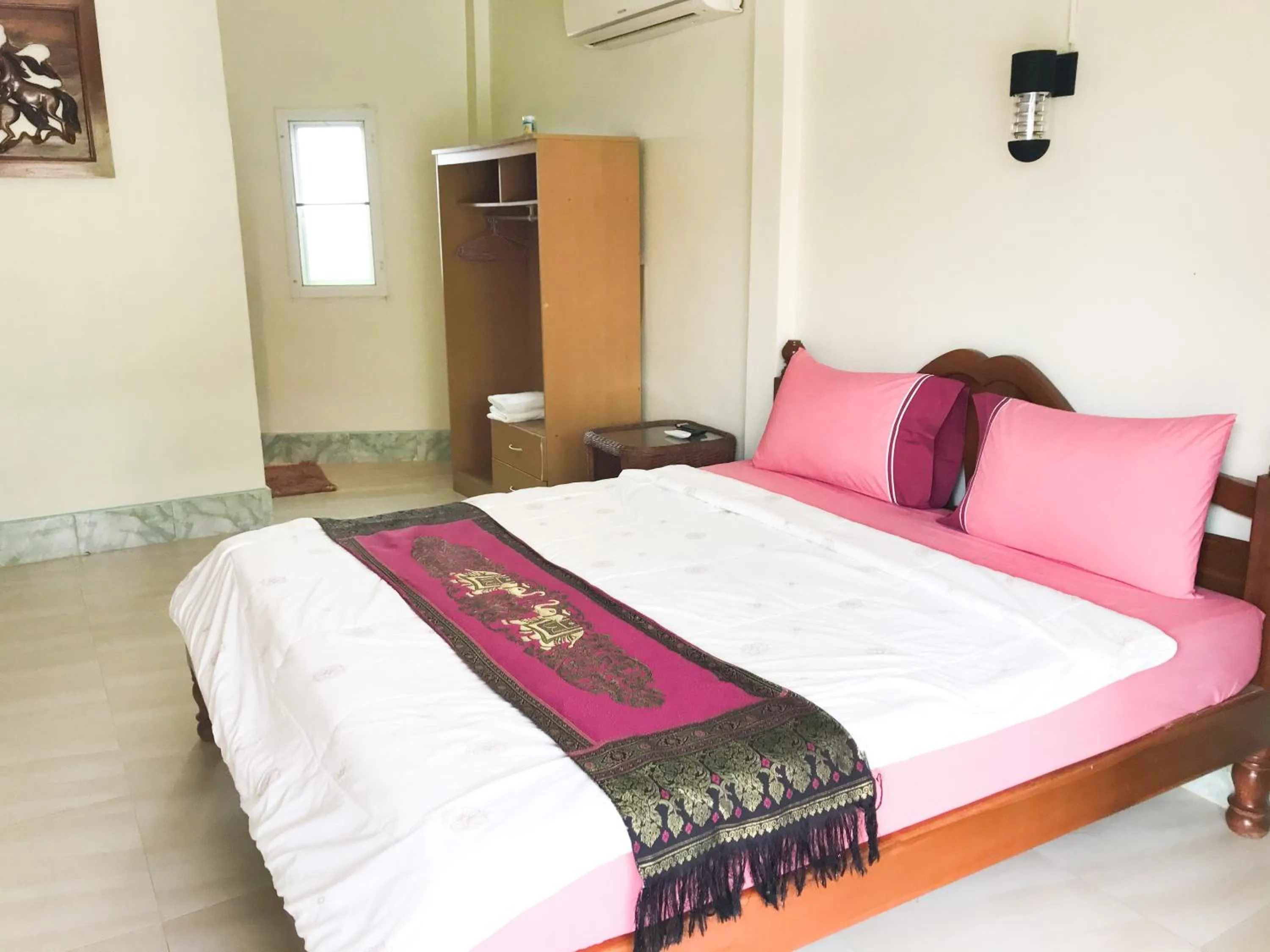 Bed in Discovery House Hotel SHA Plus