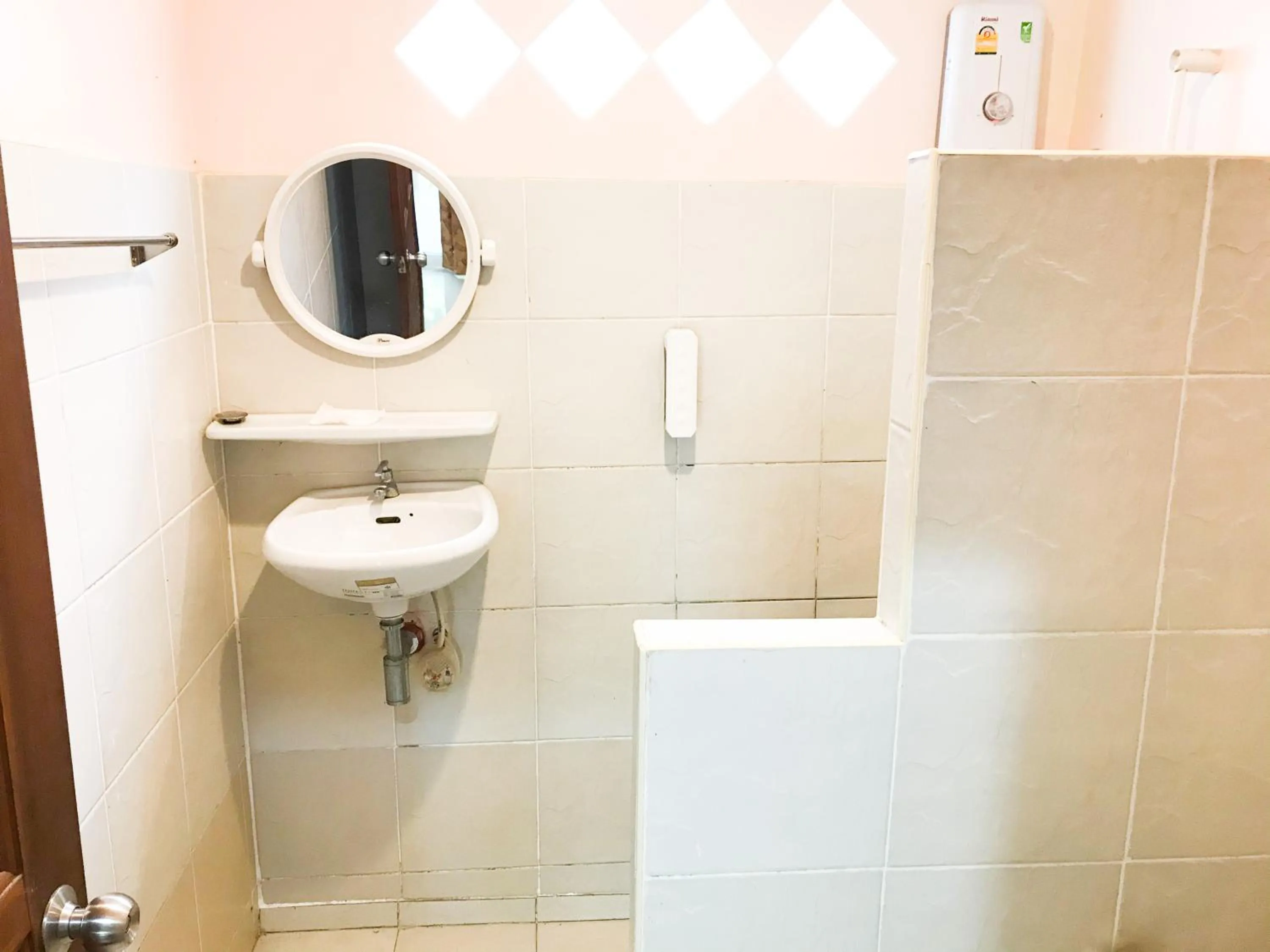 Discovery House Hotel SHA Plus