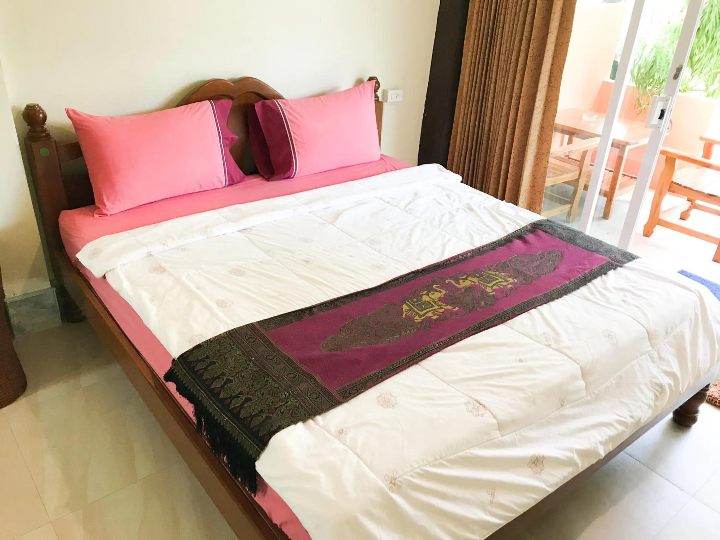 Bed in Discovery House Hotel SHA Plus