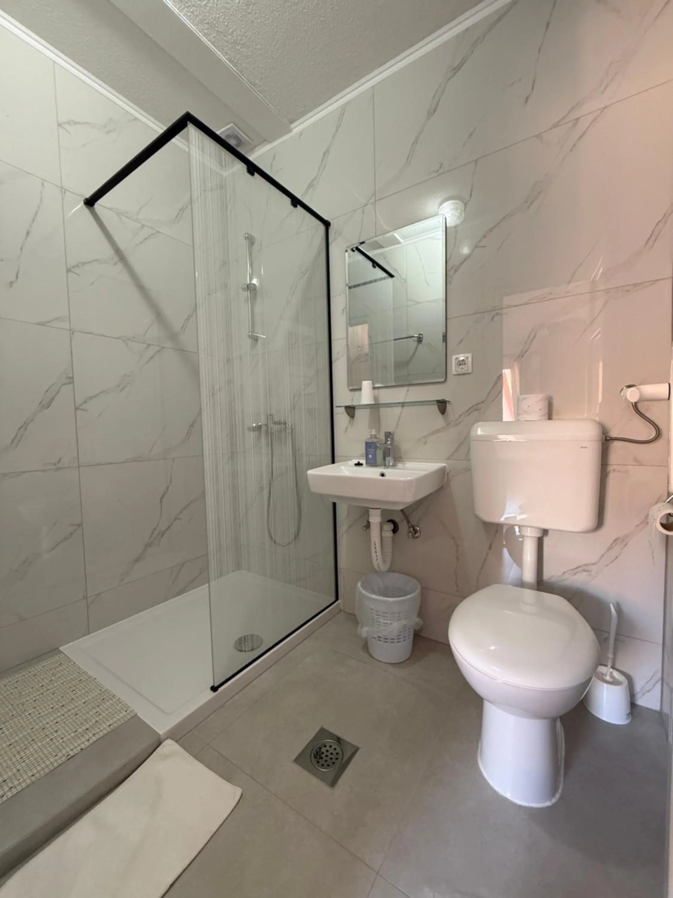 Bathroom in Pansion Maglica