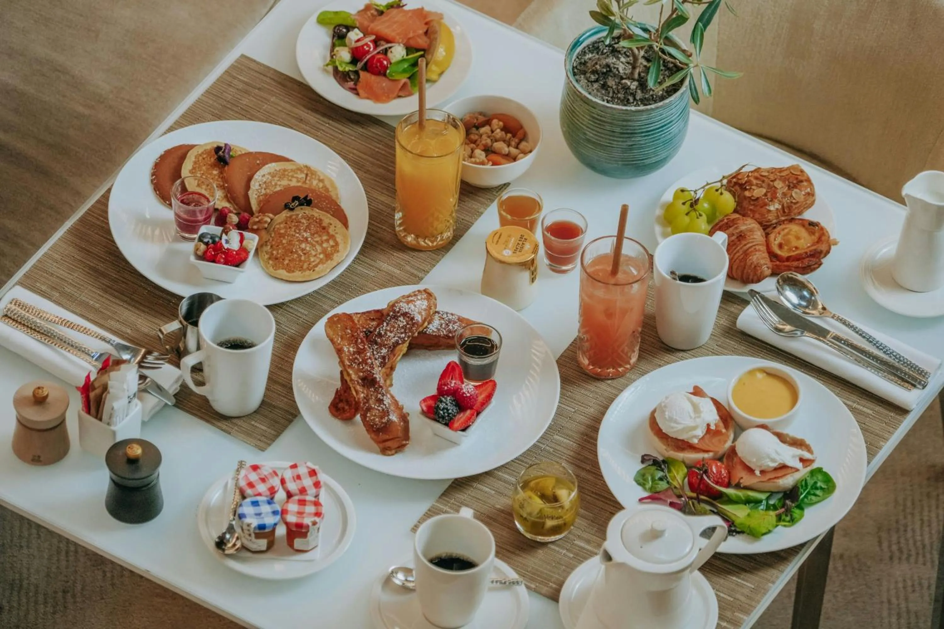 Breakfast in JW Marriott Cannes