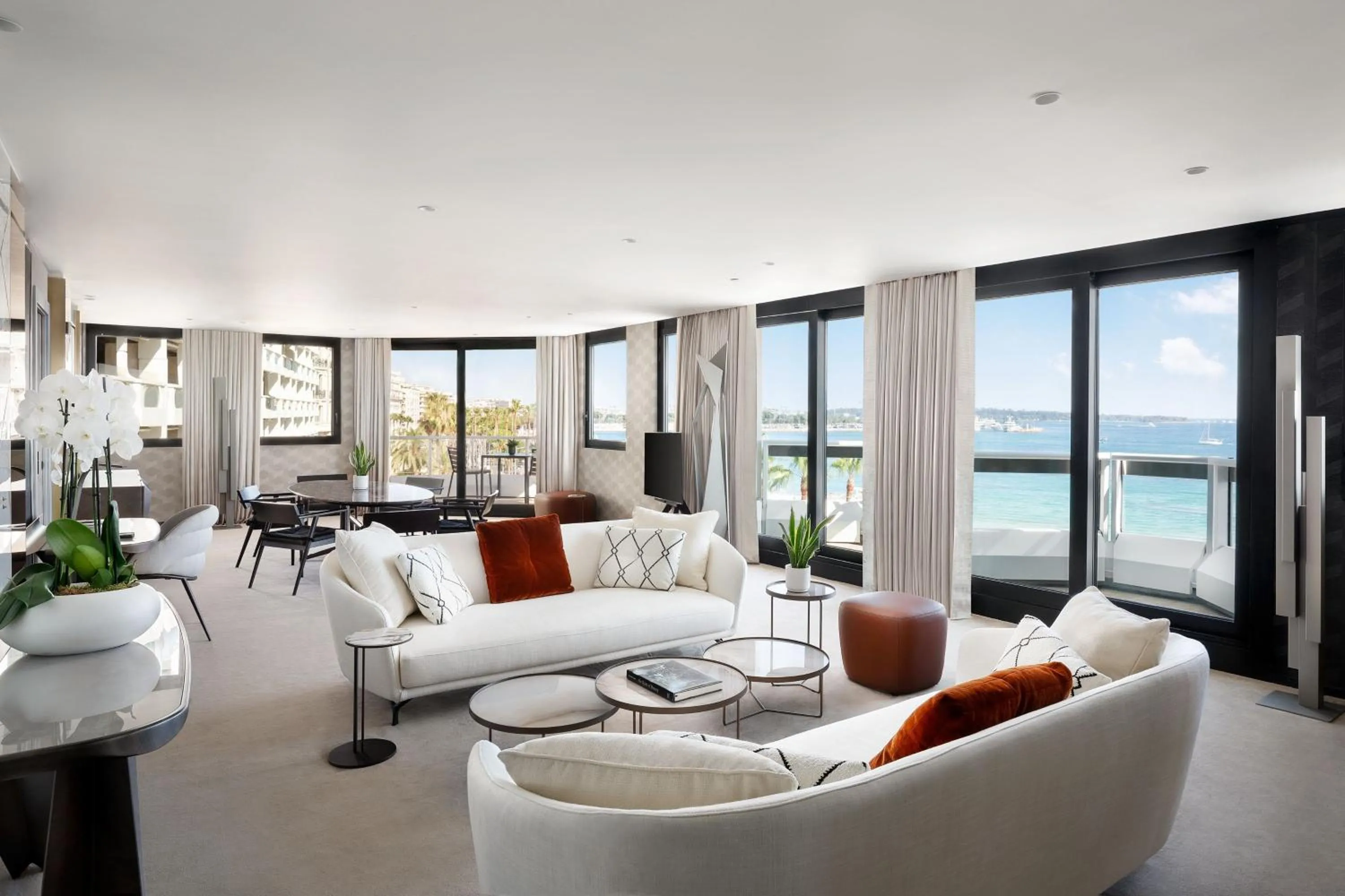 Living room in JW Marriott Cannes