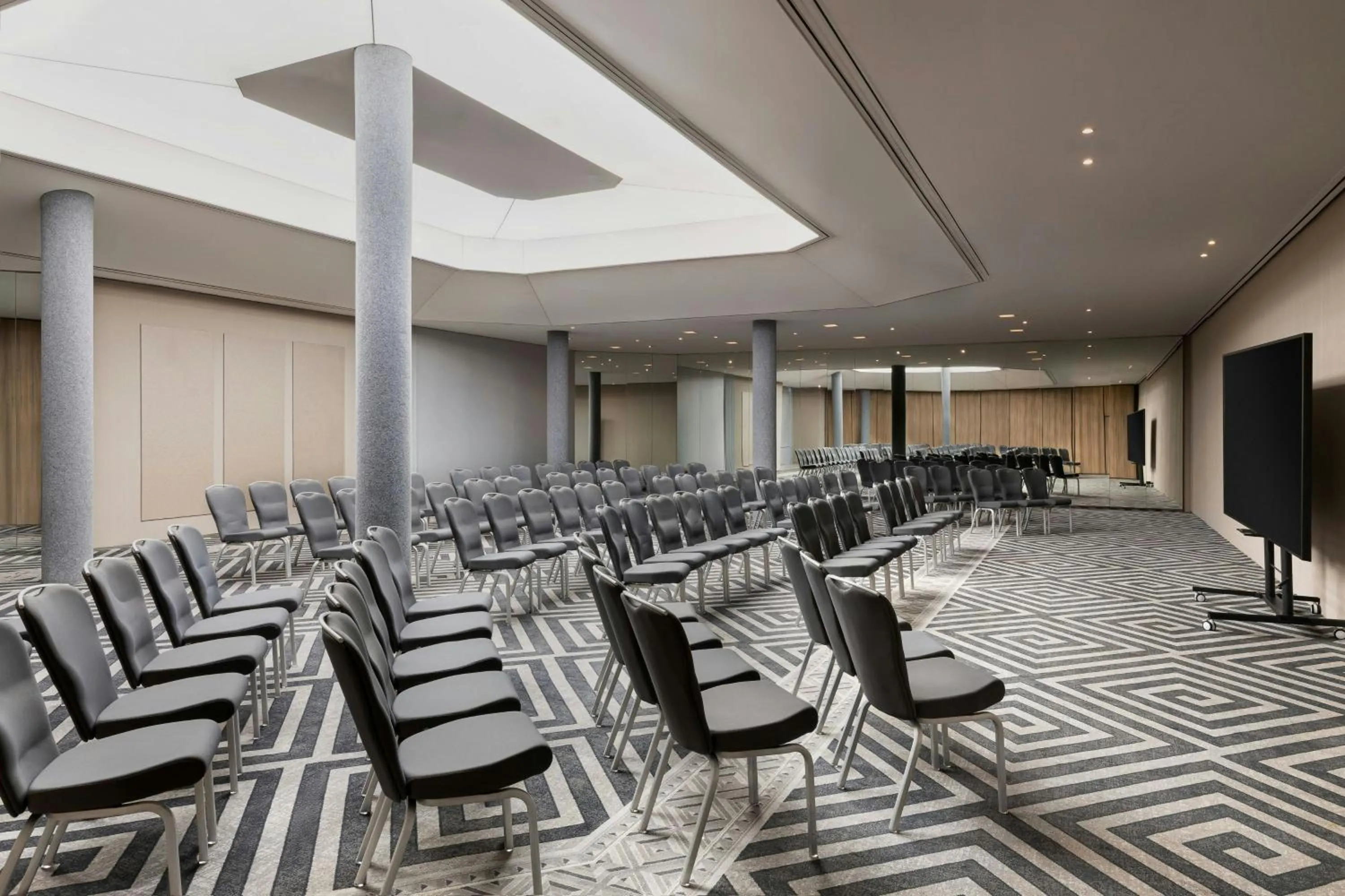 Meeting/conference room in JW Marriott Cannes