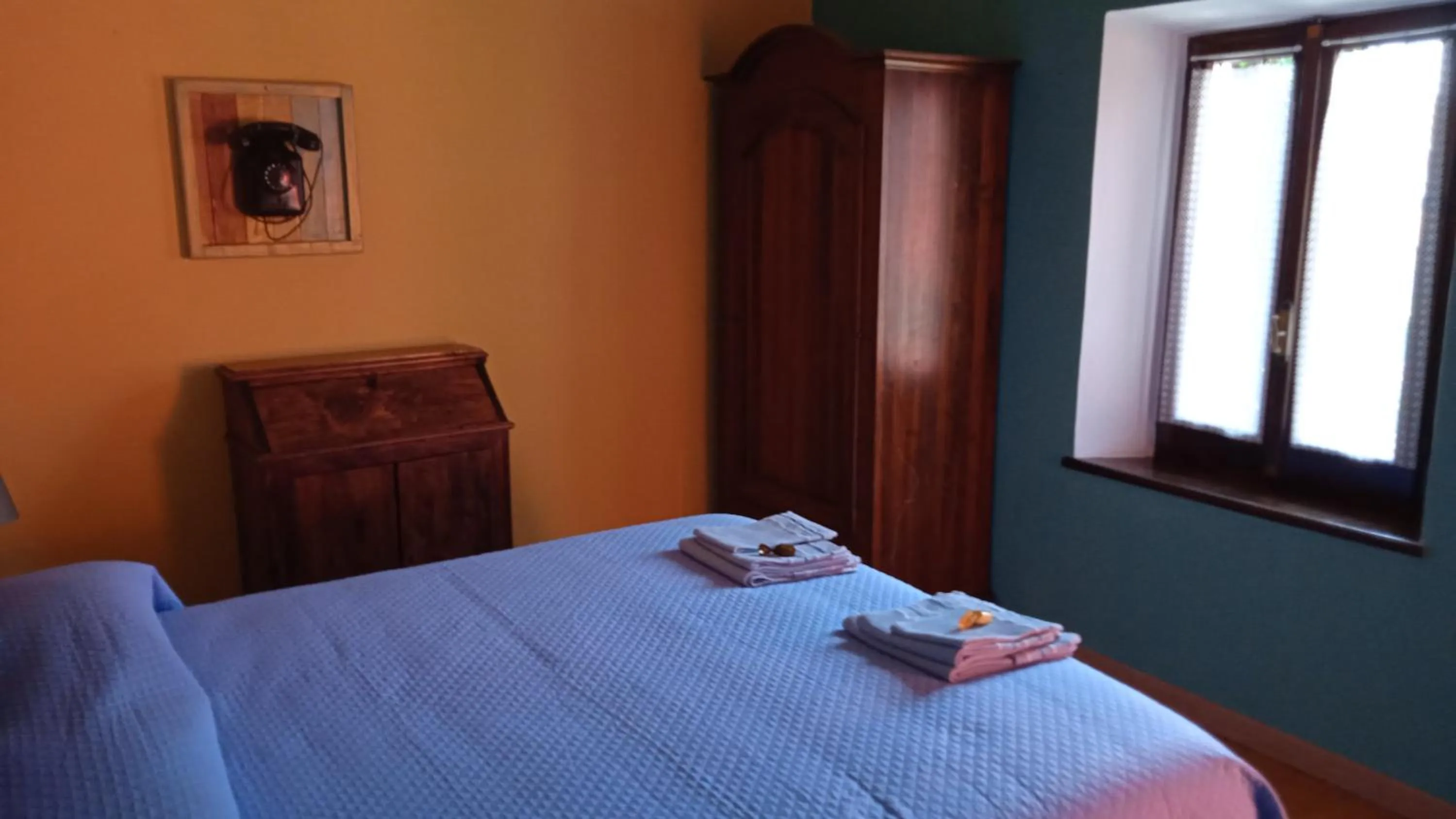 Bedroom, Bed in PocoBurro Ca' d'arte