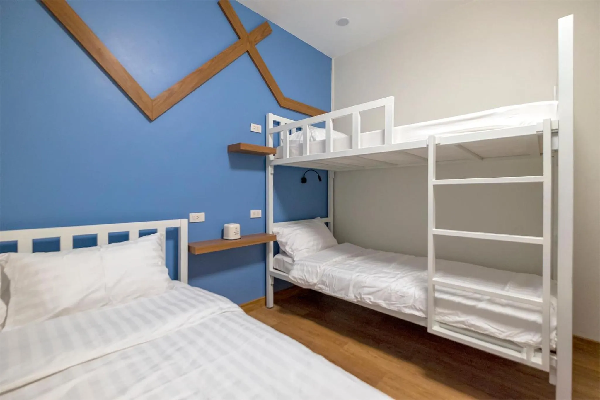 bunk bed, Bed in BED Friends Poshtel