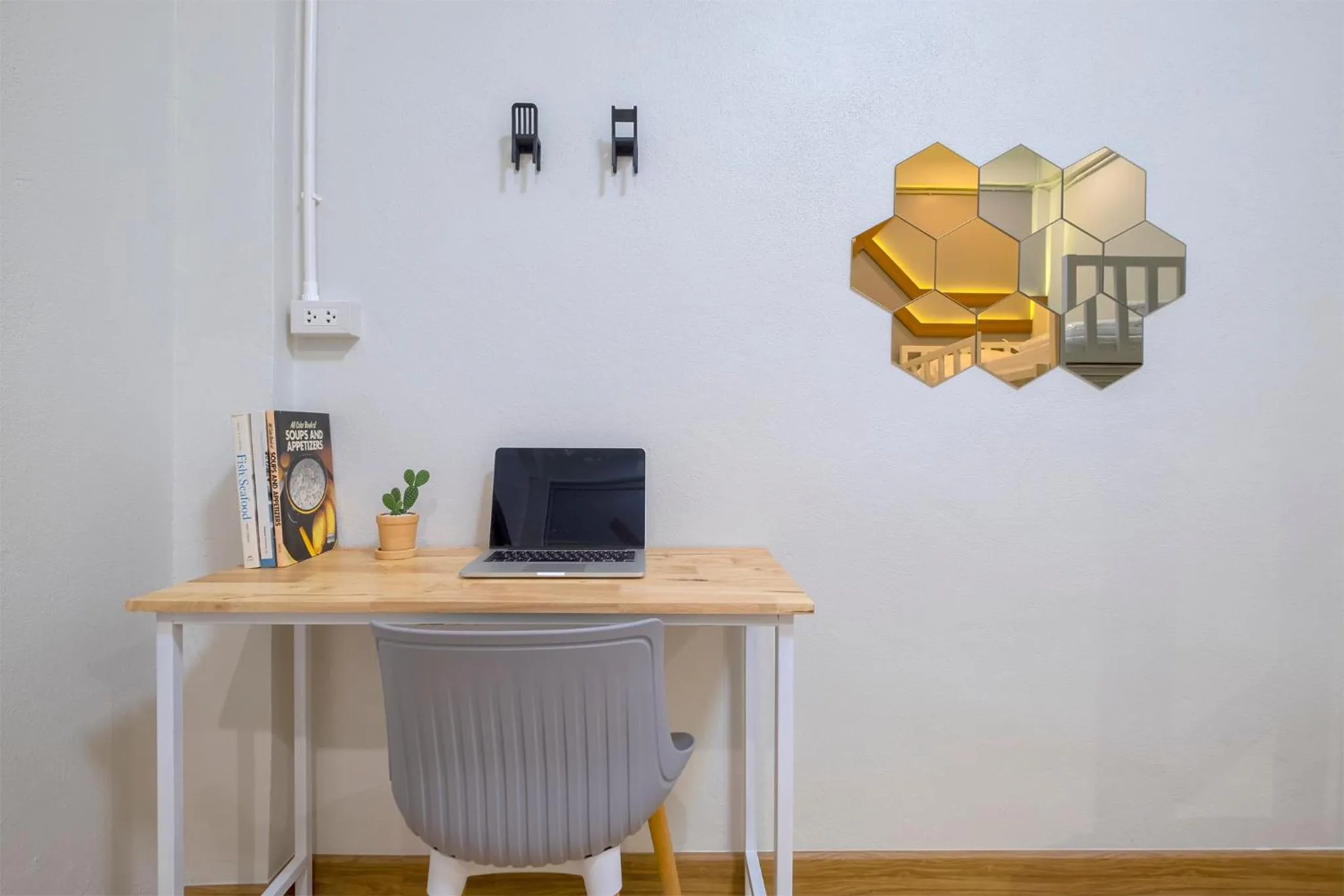 Decorative detail in BED Friends Poshtel