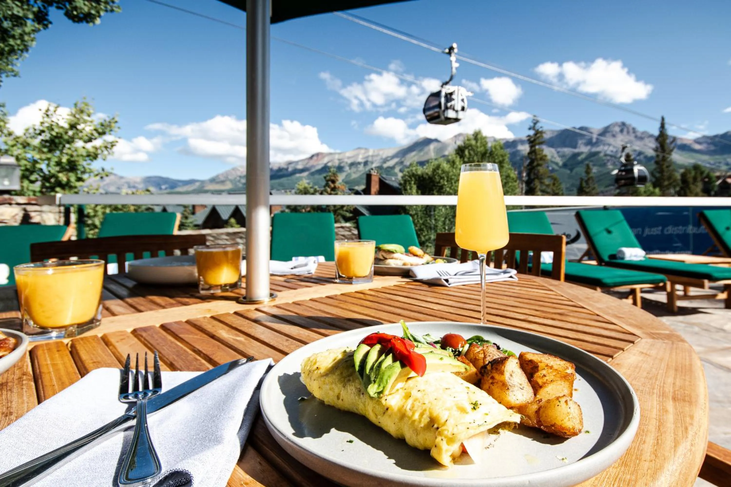 Food and drinks in Mountain Lodge Telluride