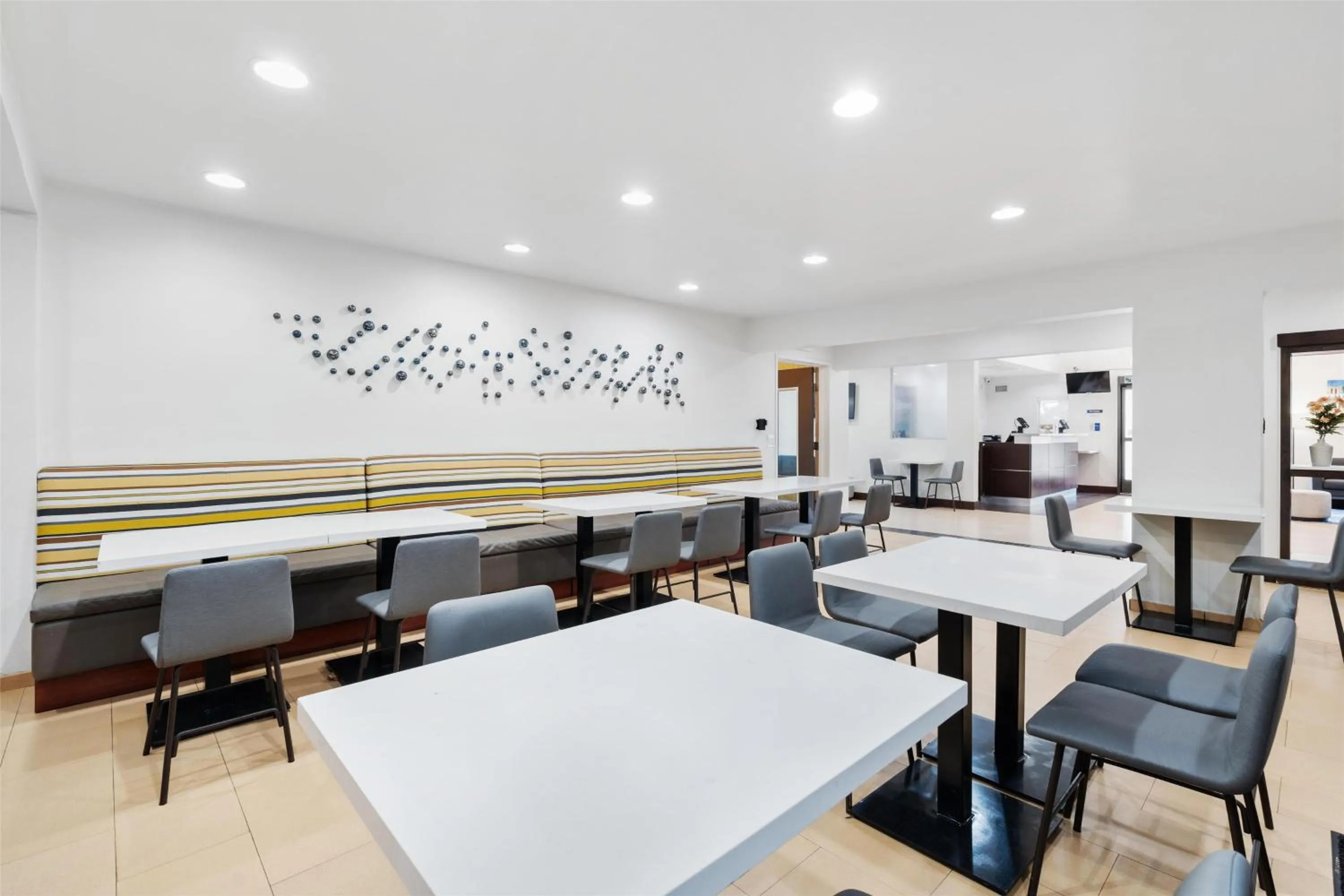 Breakfast in Best Western San Diego/Miramar Hotel