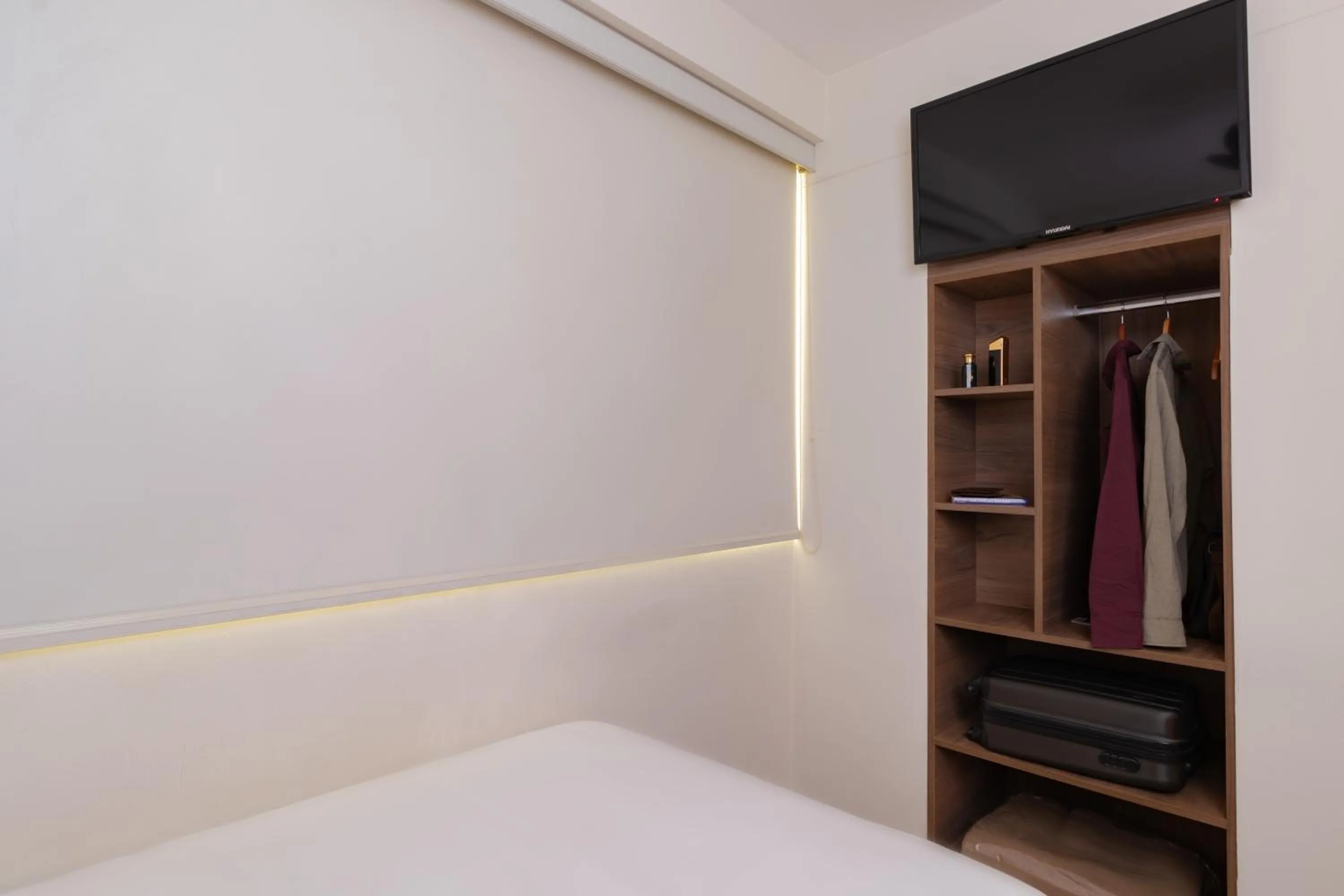 Bed in Hotel Alexander