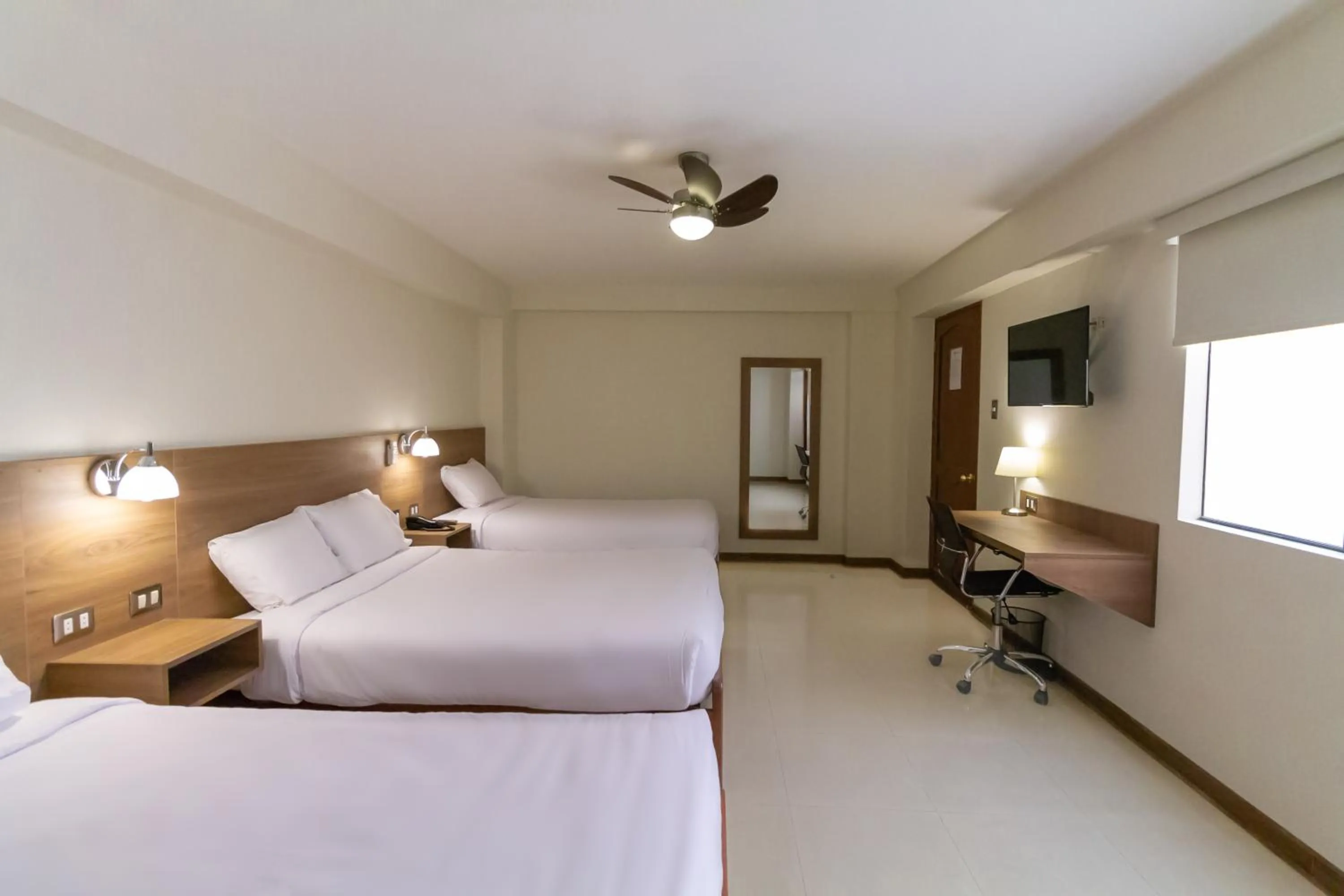 Bed in Hotel Alexander