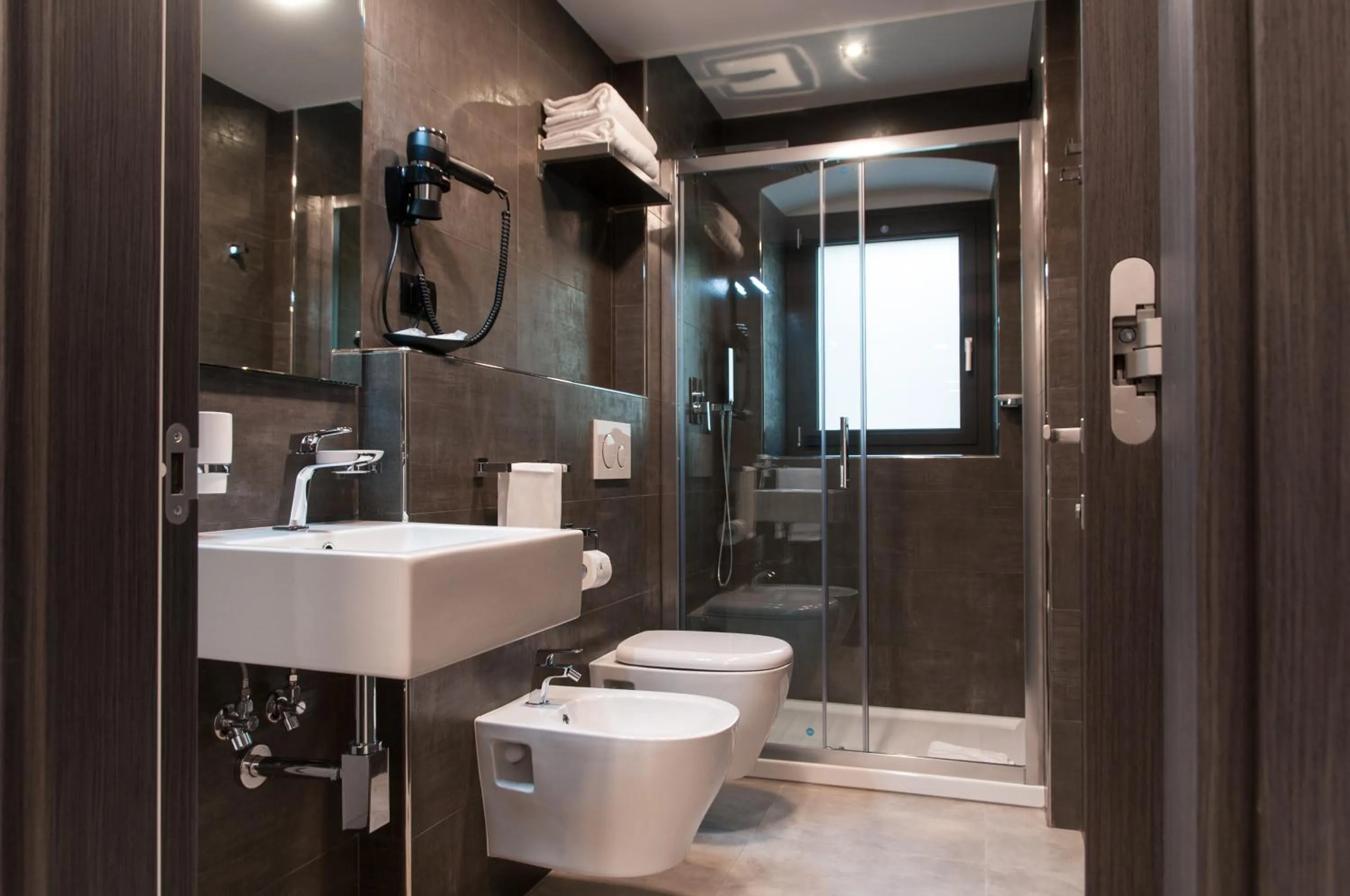 Shower in Residence Hotel Moderno