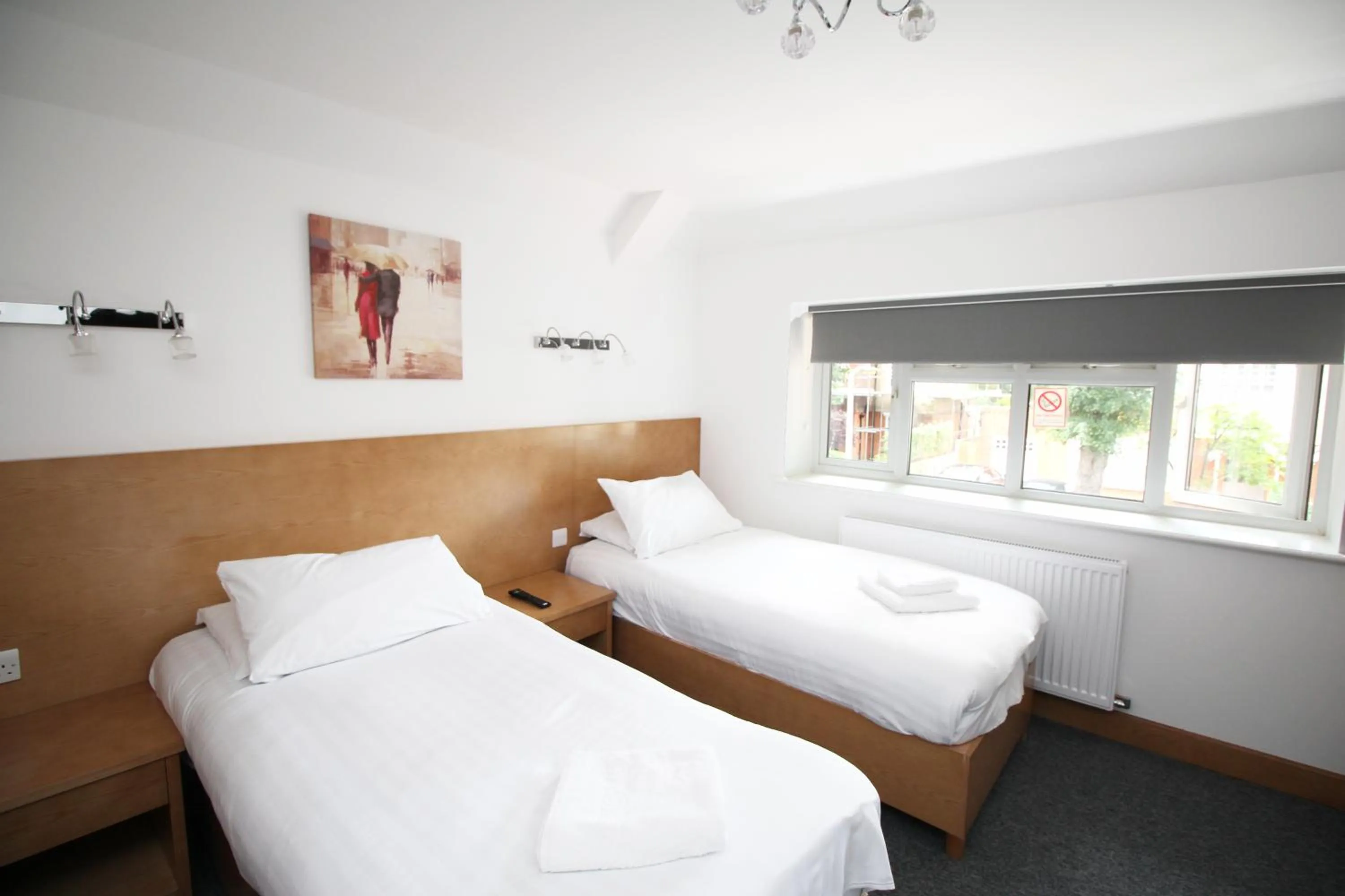 Bedroom, Bed in Flexistay Aparthotel Sutton