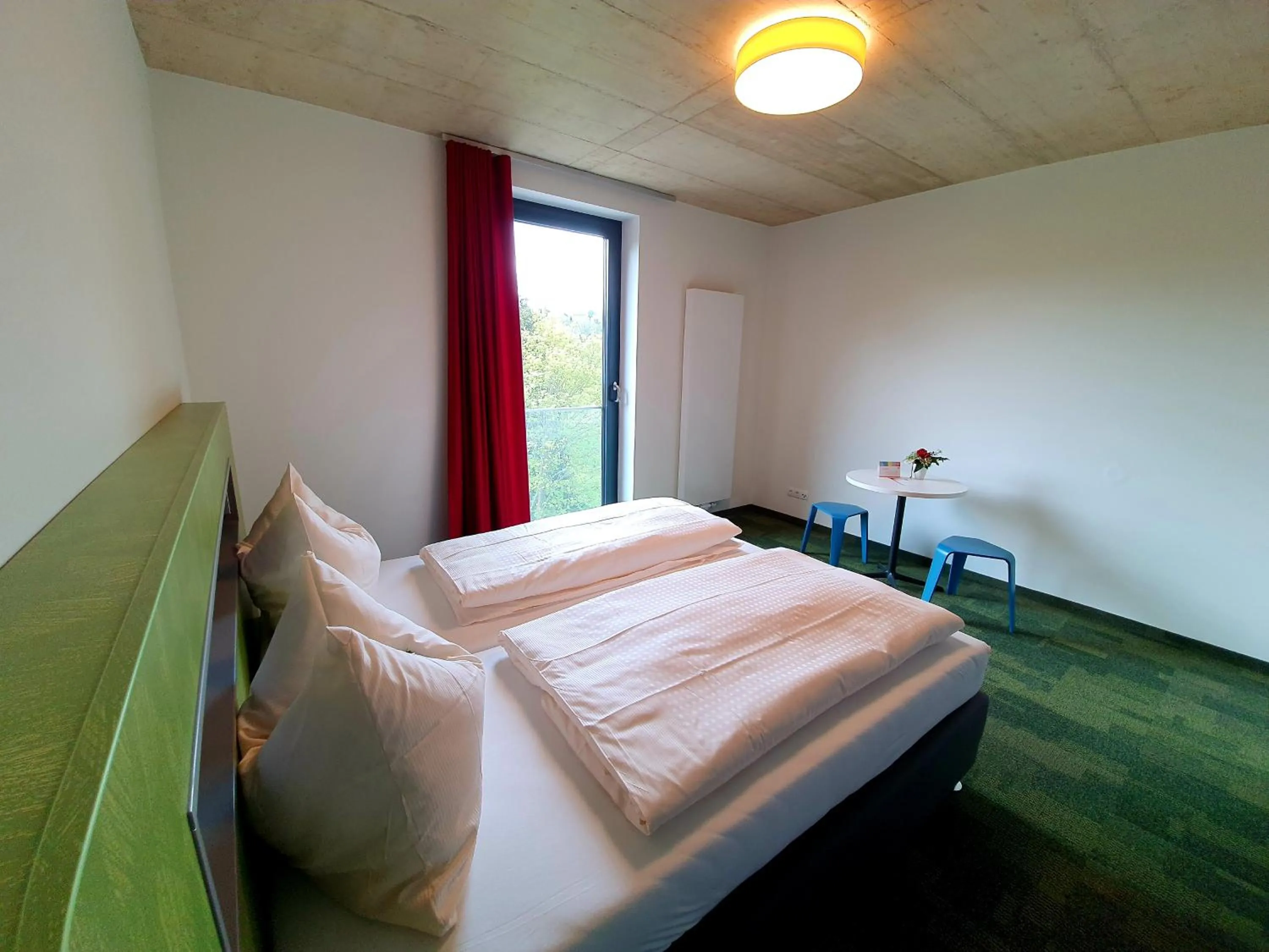 Photo of the whole room, Bed in Jugendherberge Gemünd Vogelsang
