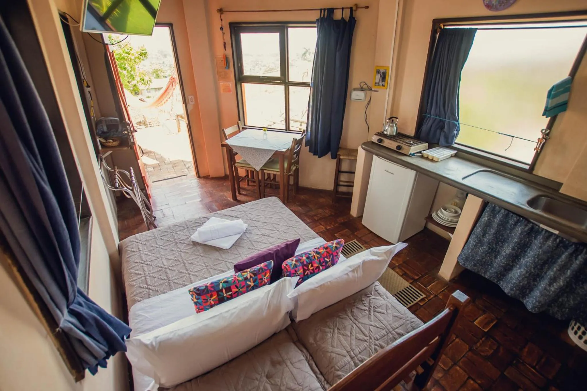 Photo of the whole room, Bed in Pousada Gopak