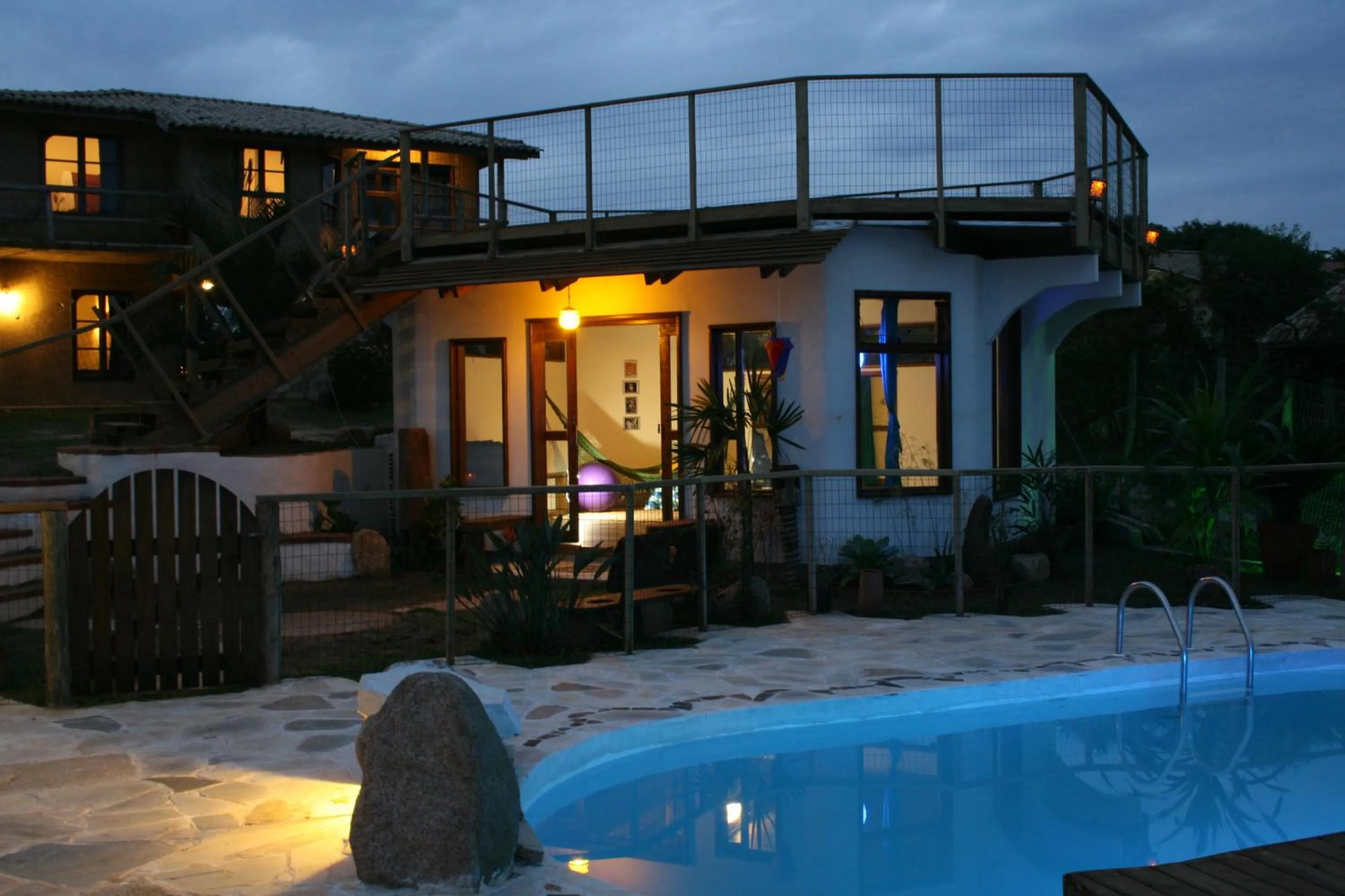 Communal lounge/ TV room in Pousada Gopak