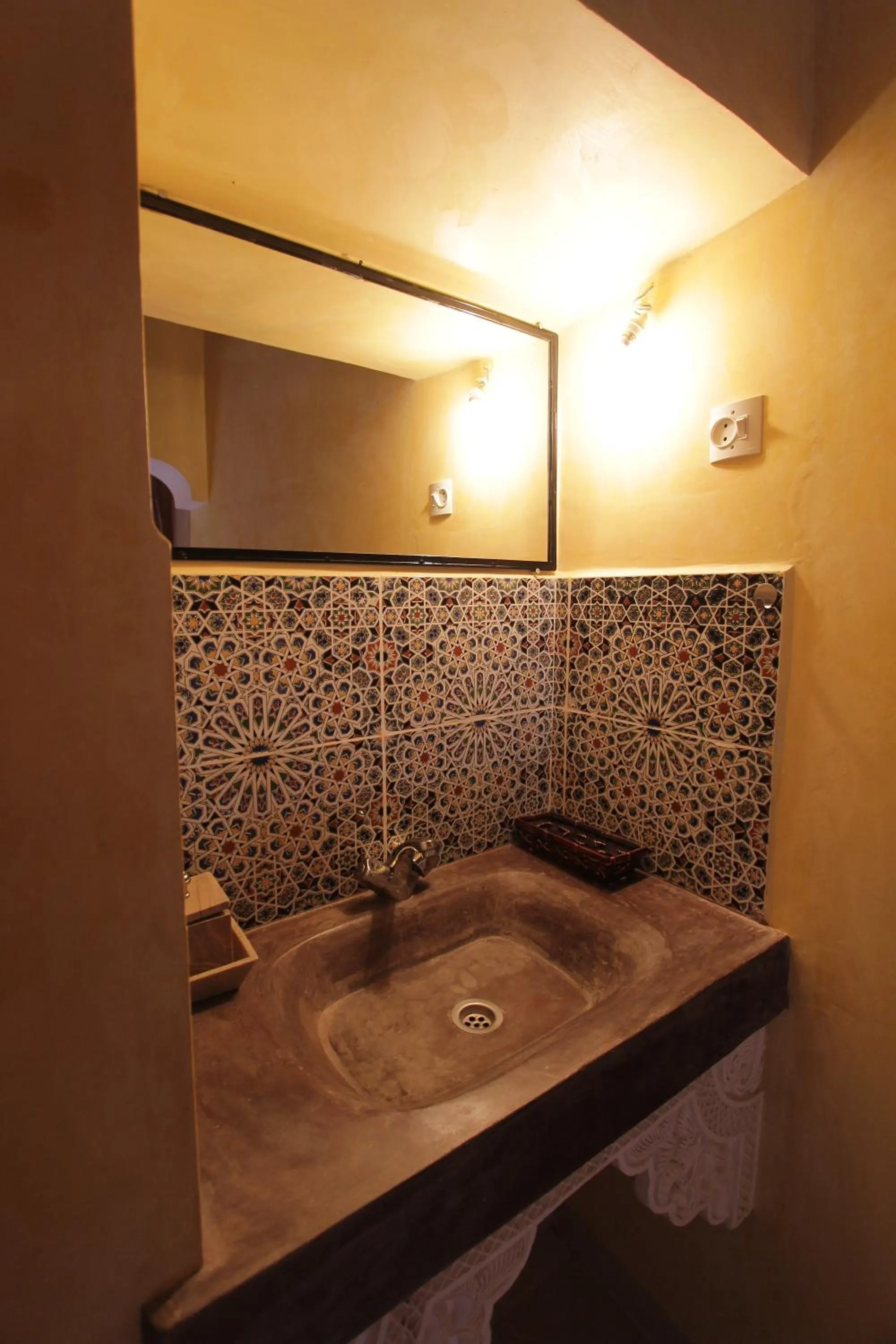 Decorative detail in kasbah 123 soleil