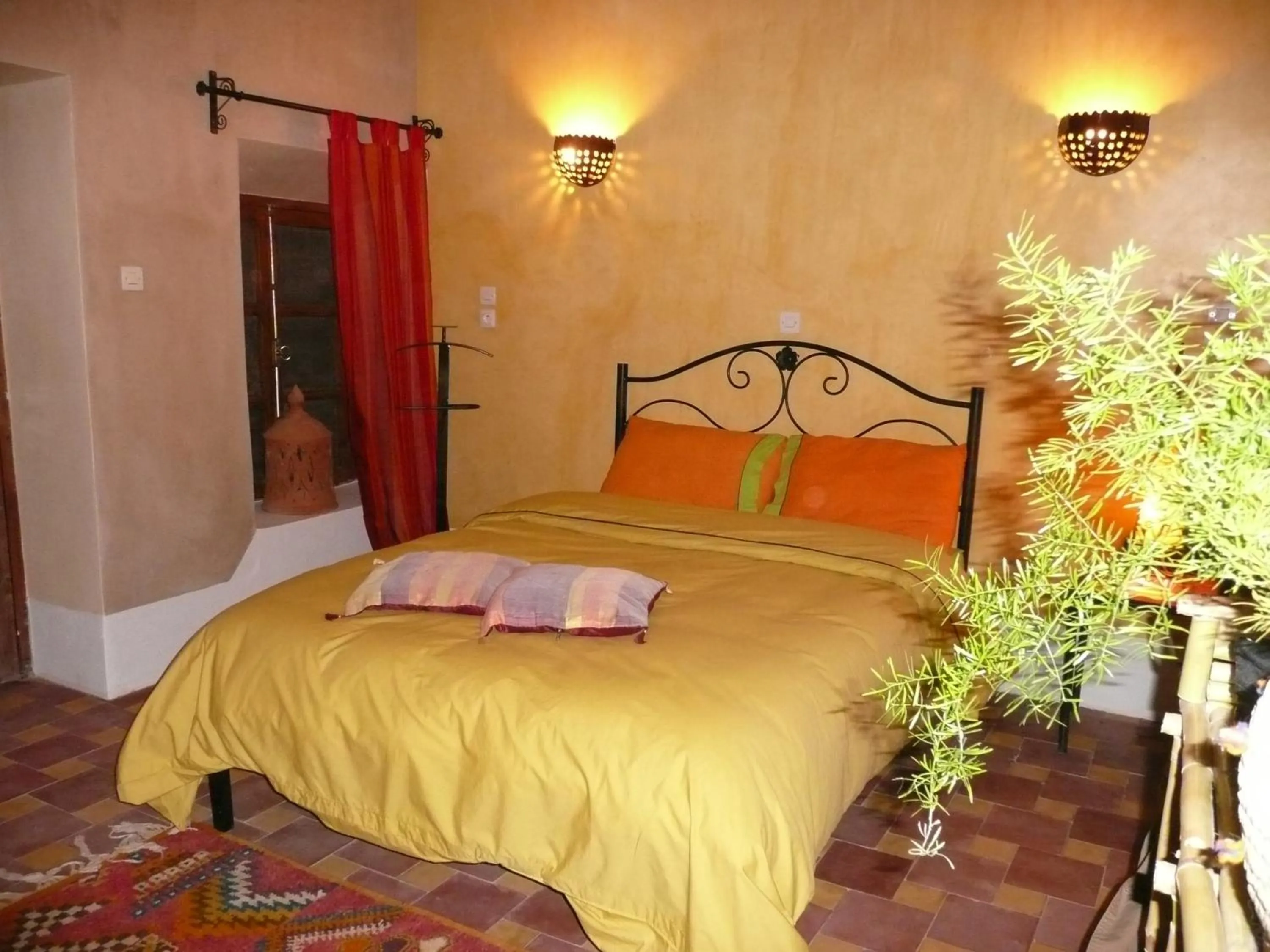 Photo of the whole room, Bed in kasbah 123 soleil