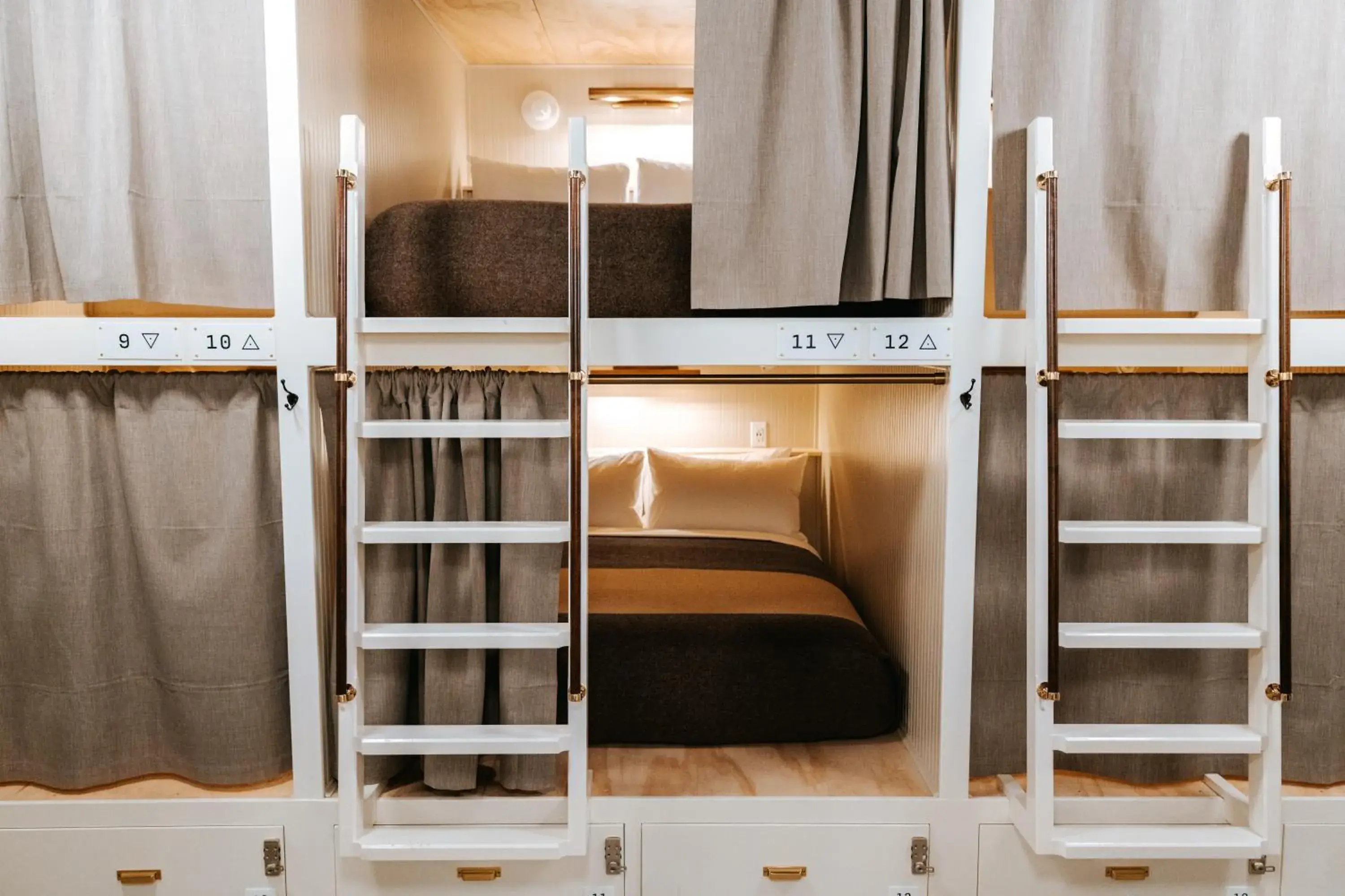 Full Bed Lower - single occupancy in Cache House Full Bed Lower - single occupancy in Cache House