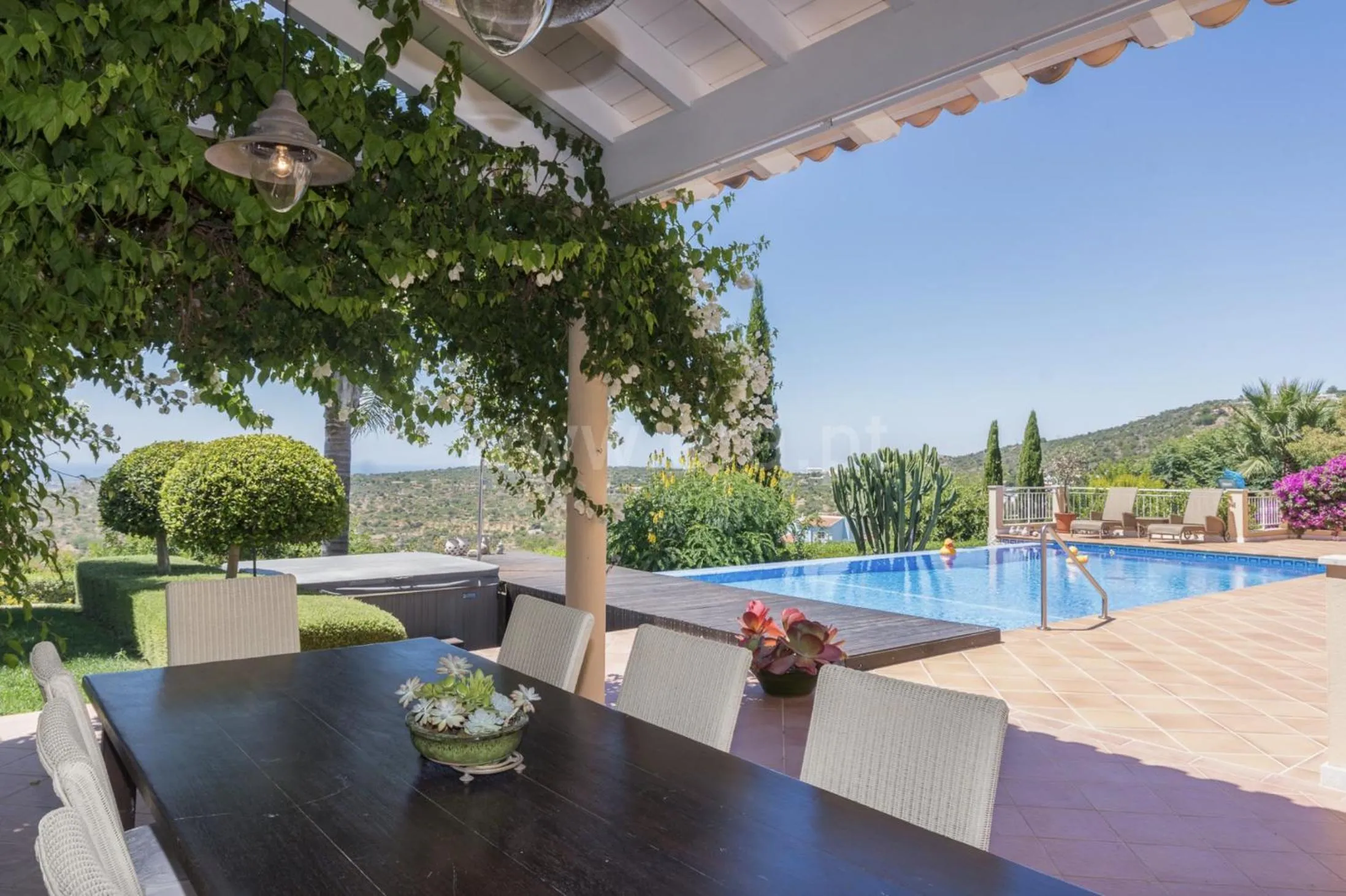Garden view in Casa Mocho Branco