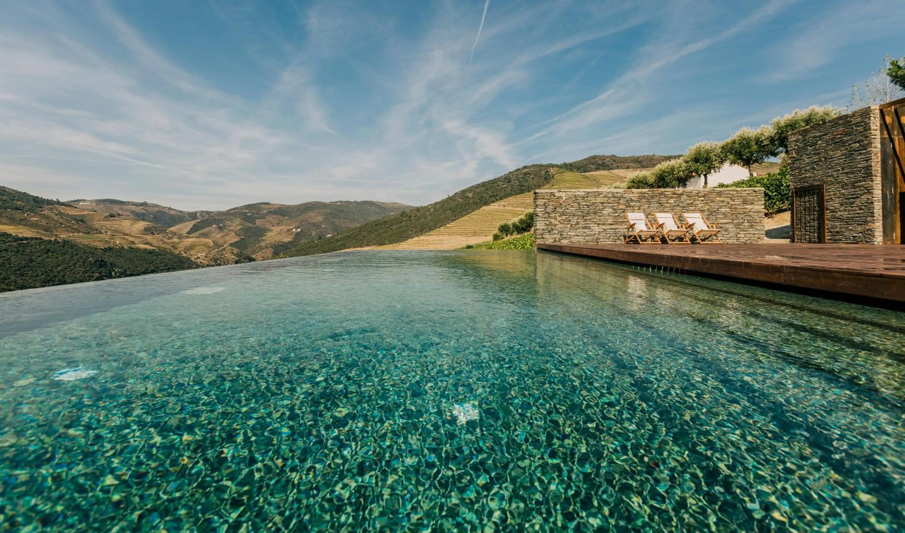 Swimming pool in Ventozelo Hotel & Quinta