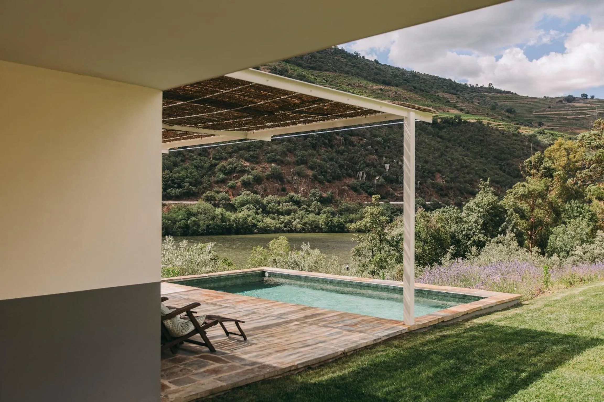 Pool view in Ventozelo Hotel & Quinta