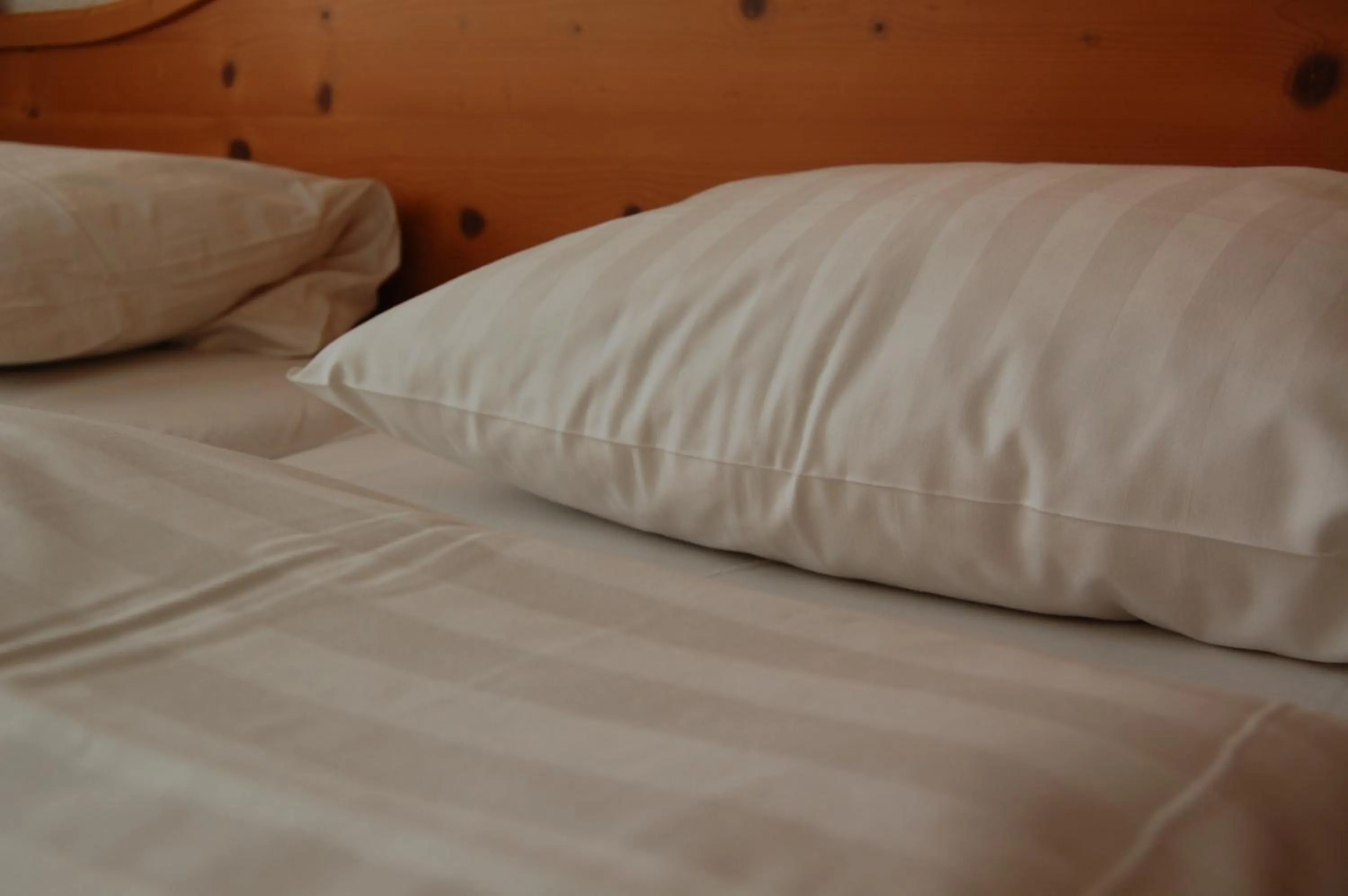 Bed in Hotel Grüner Baum