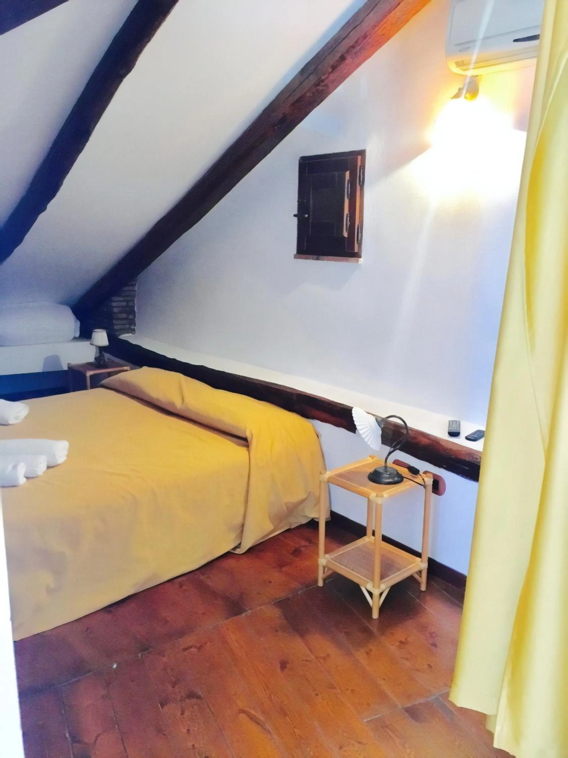 Bed in Donnaciccina Accomodation