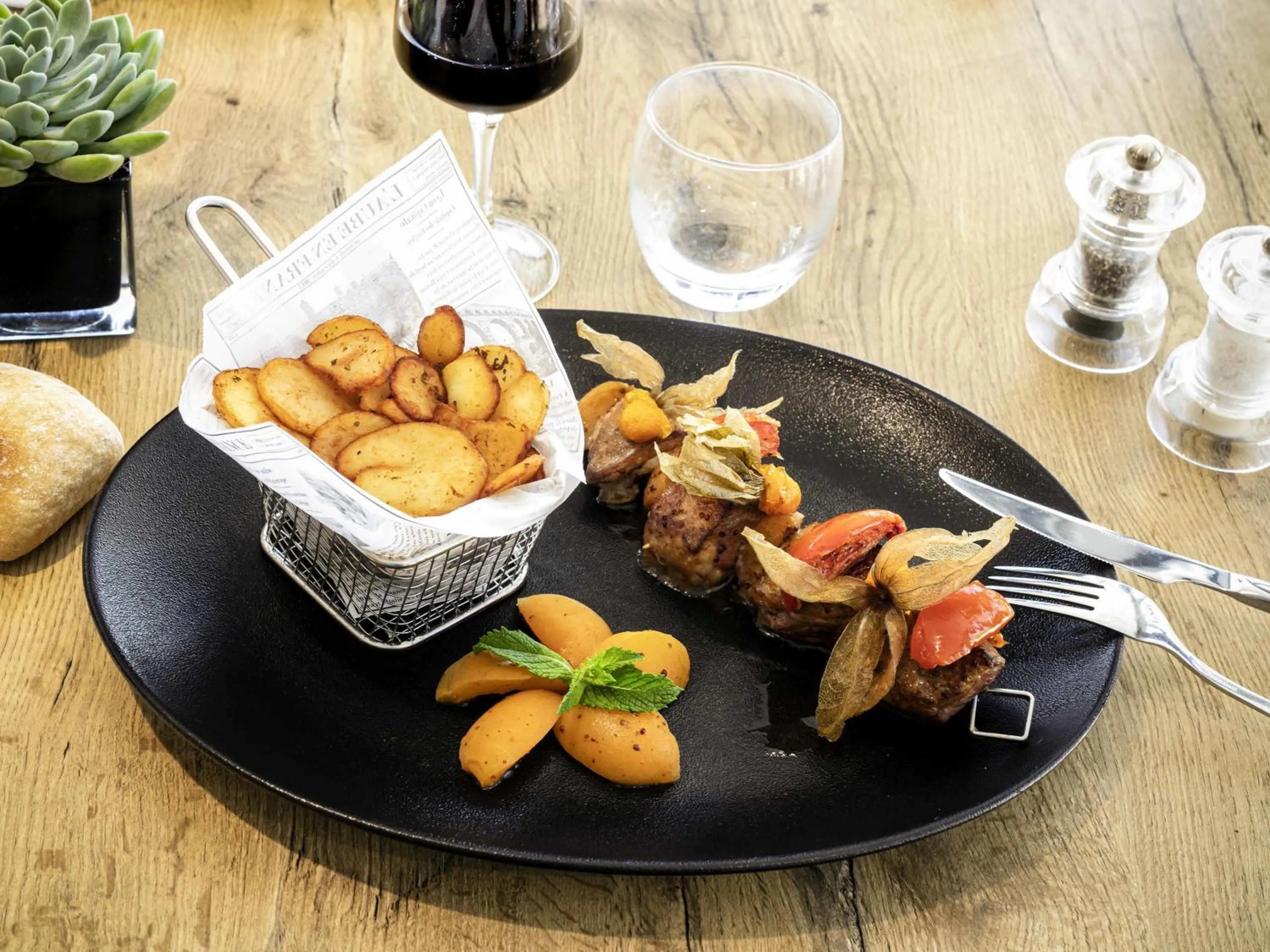 Restaurant/places to eat in ibis Montpellier Sud