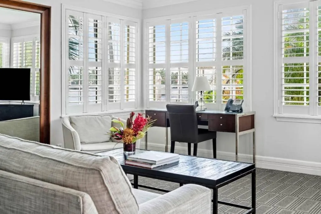 The Pillars Hotel & Club