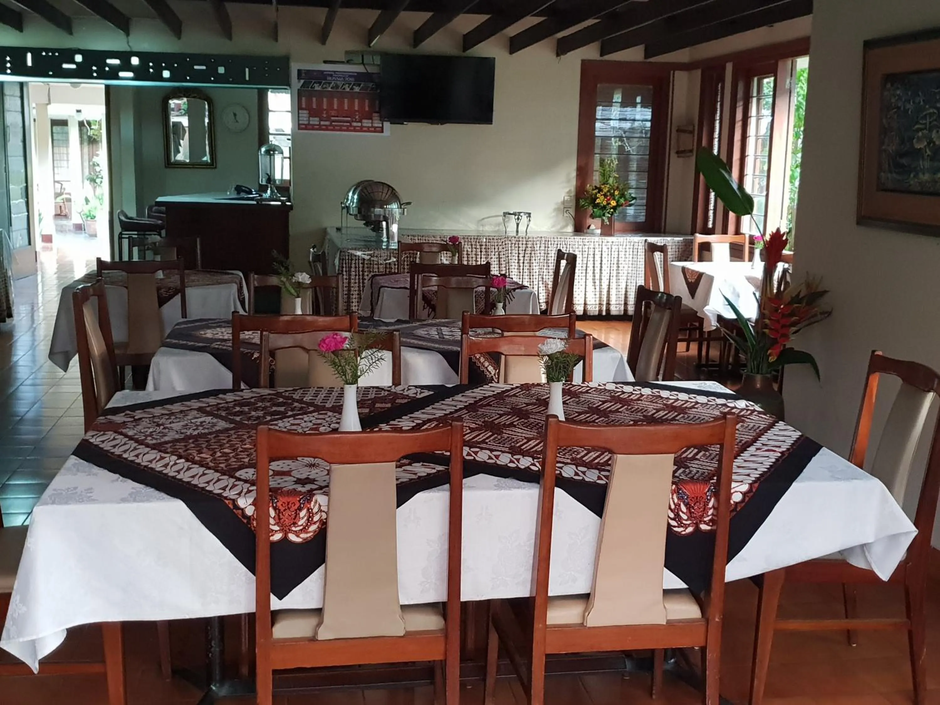 Restaurant/places to eat in Hotel Bumi Asih Gedung Sate Bandung