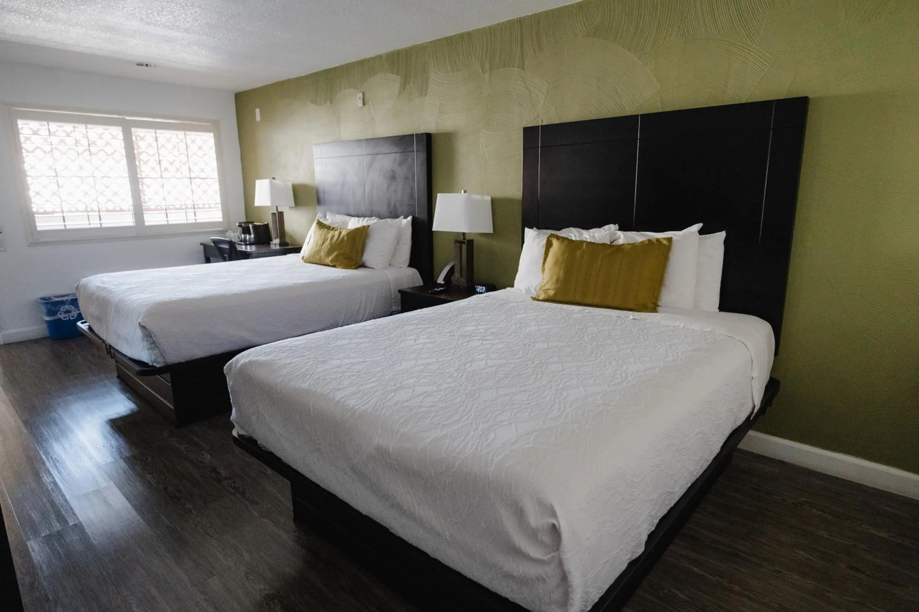 Bed in Old Town Western Inn