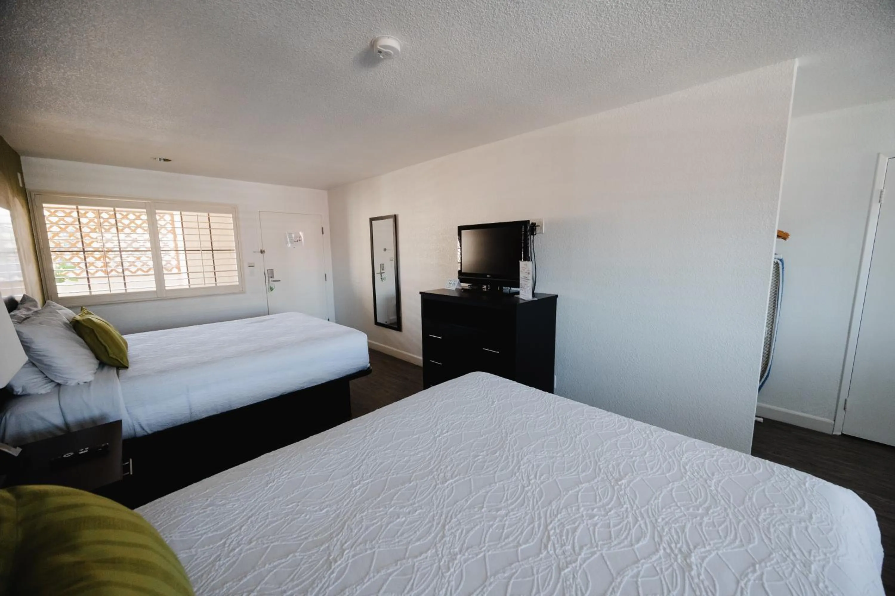 Bed in Old Town Western Inn