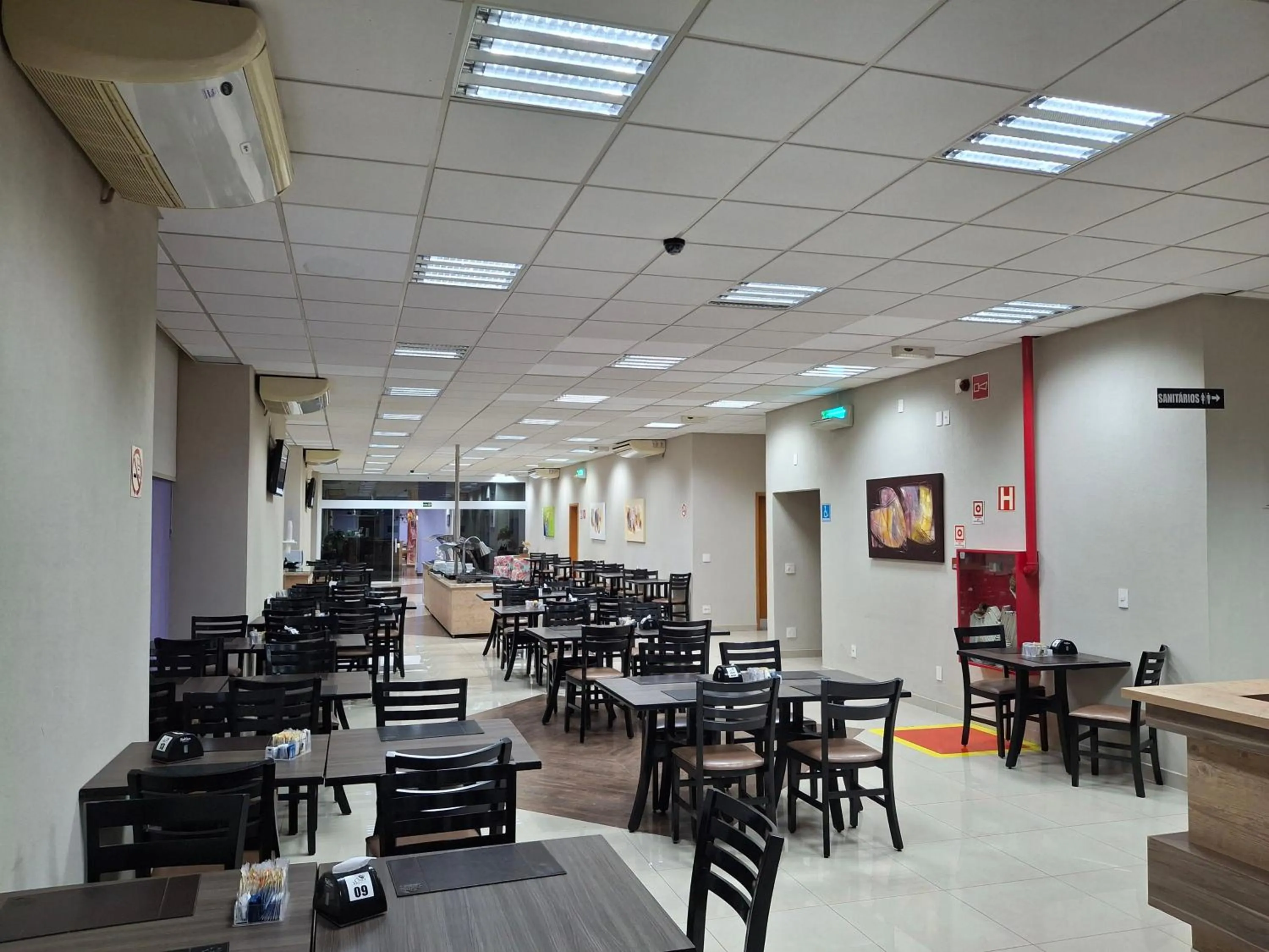 Restaurant/places to eat in Ônix Inn Hotel Cravinhos