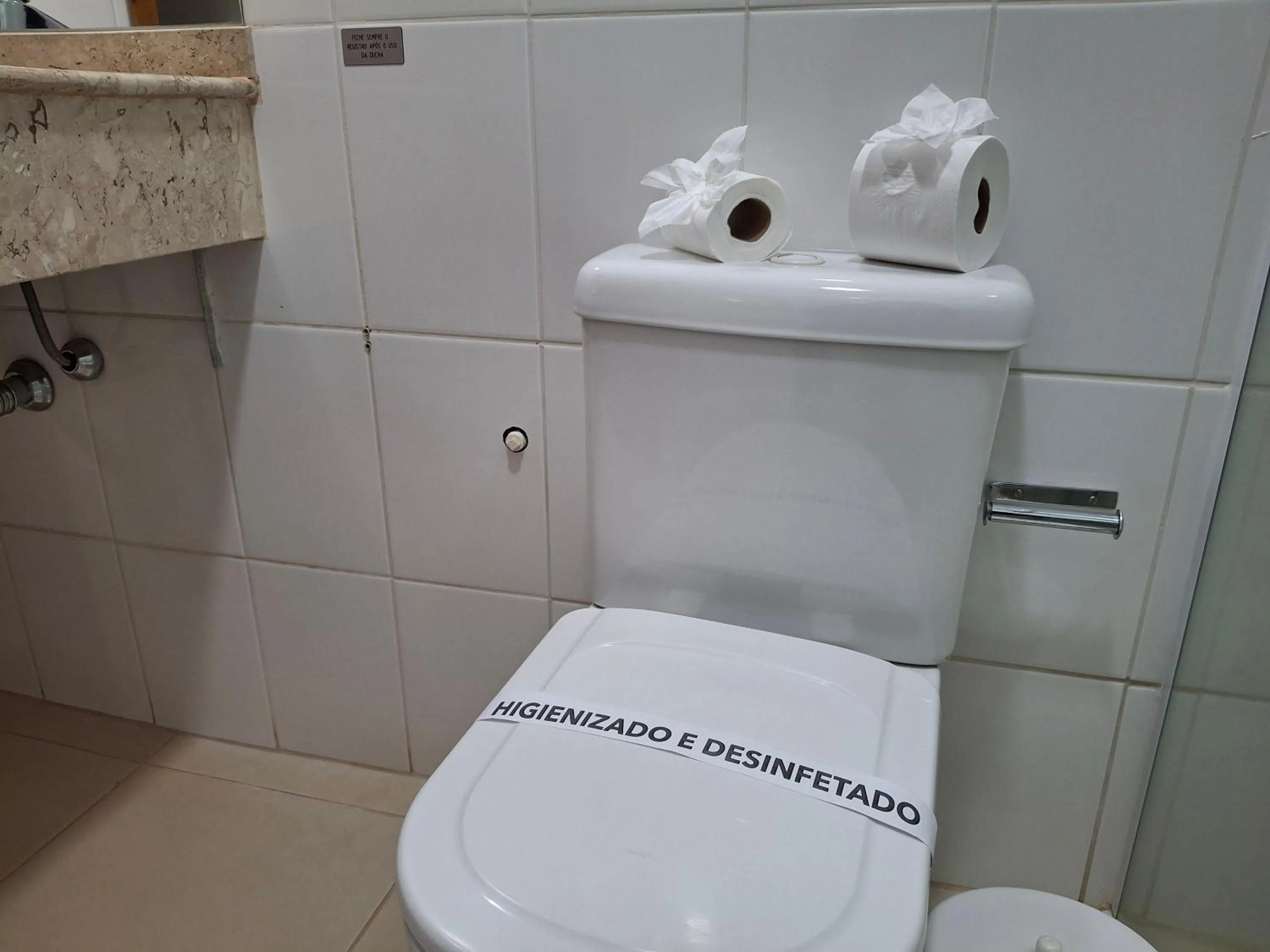 Bathroom in Ônix Inn Hotel Cravinhos