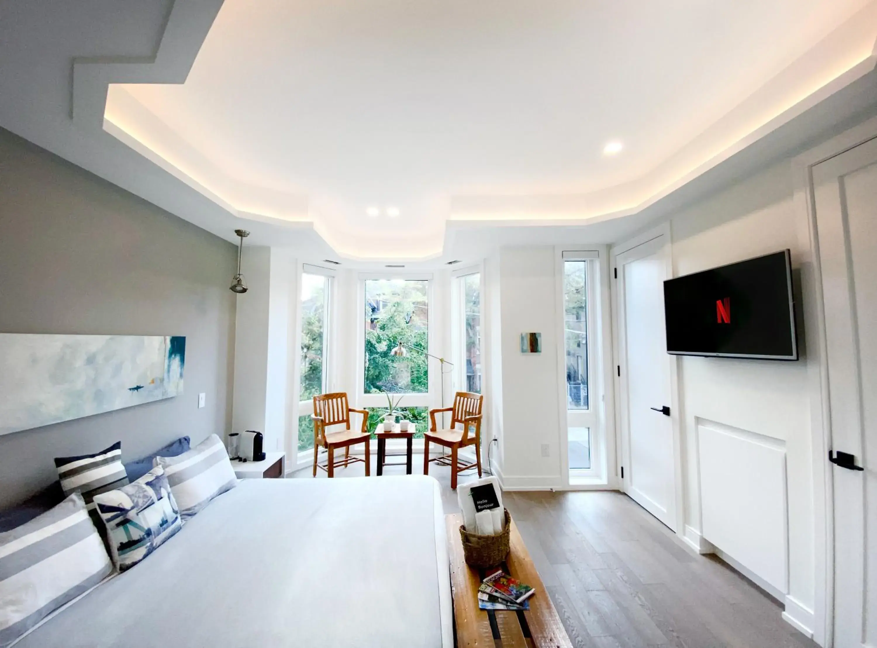 Elegant Downtown Home Elegant Downtown Home