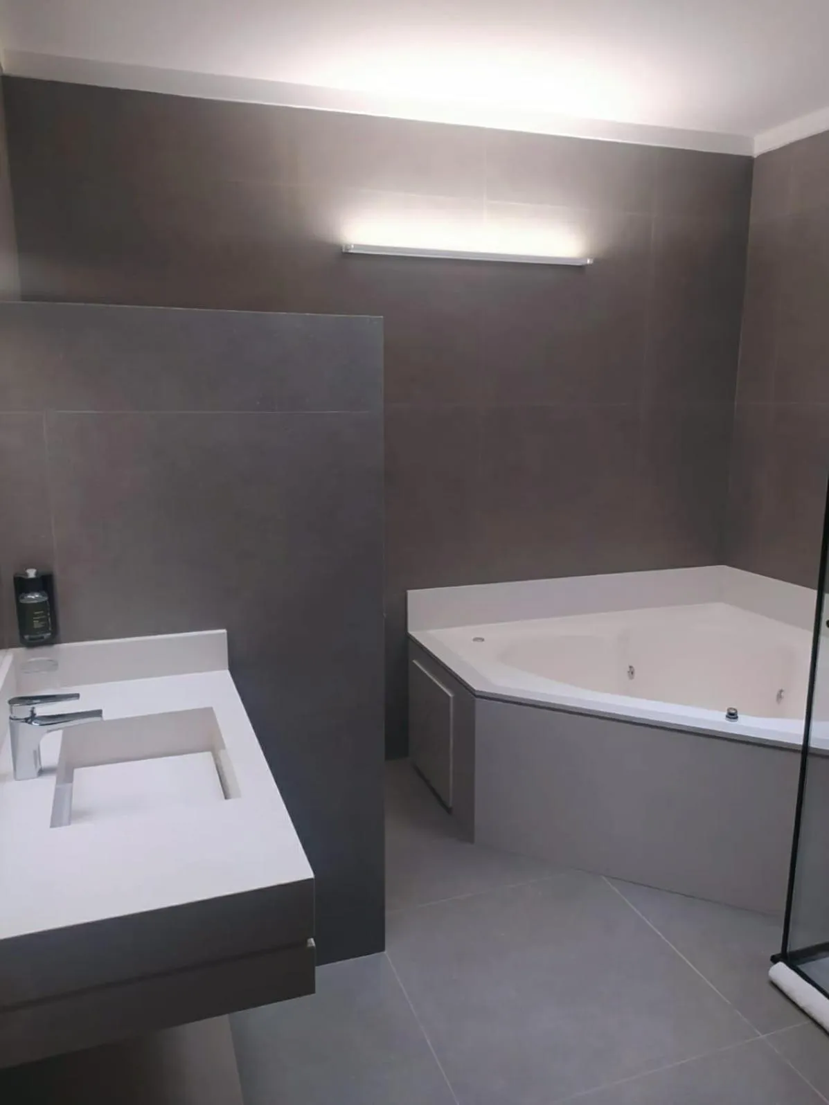 Bath in Gran Hotel Morada do Sol