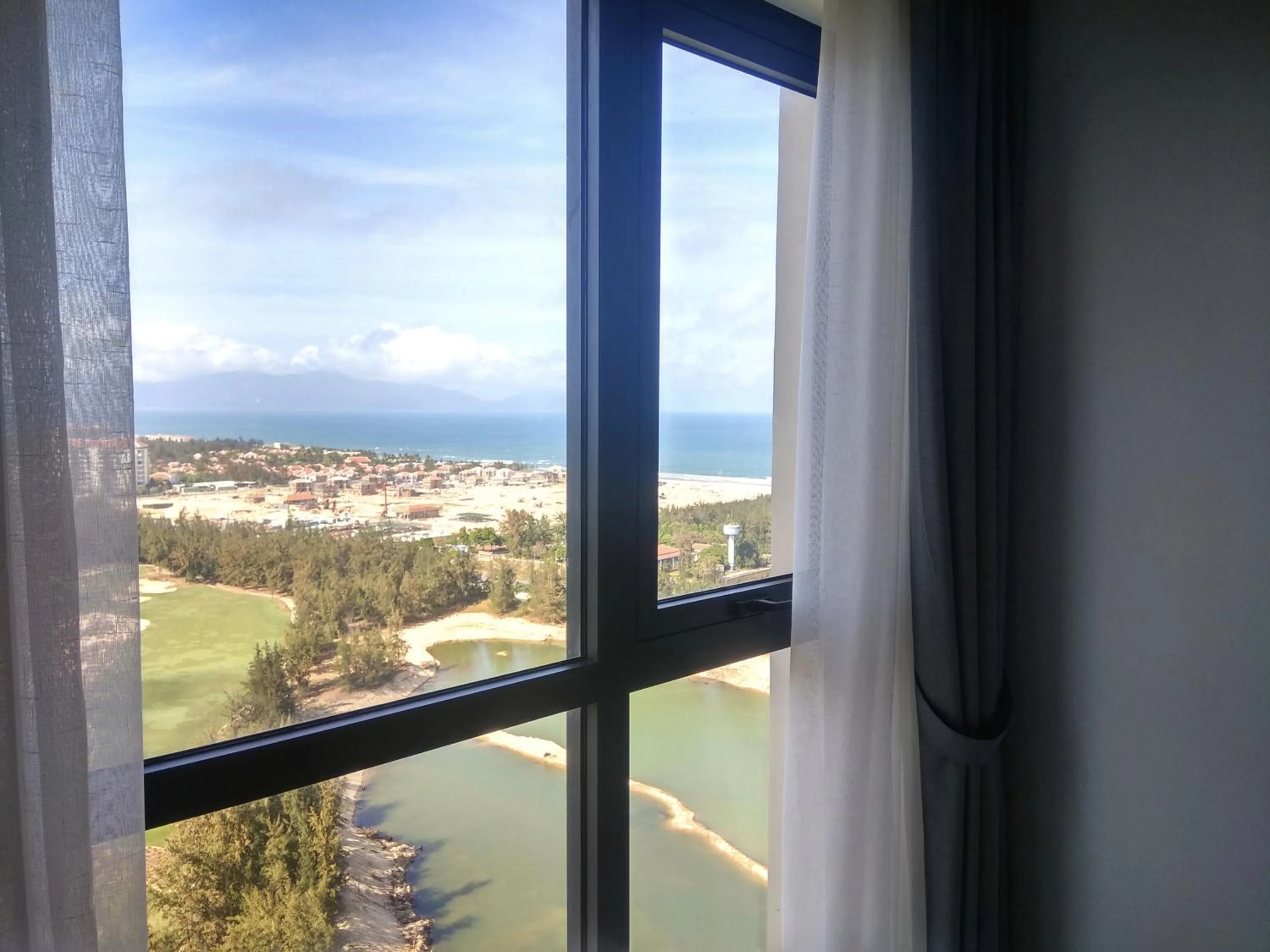 City view in Carinae Danang Hotel